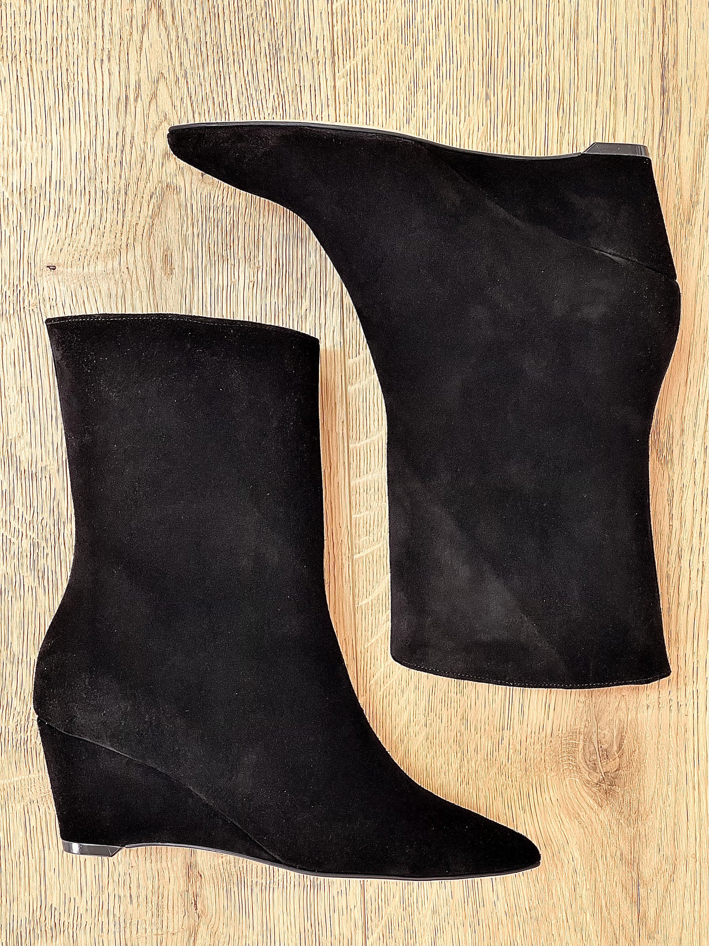 BLACK SUEDE SANTIAGO