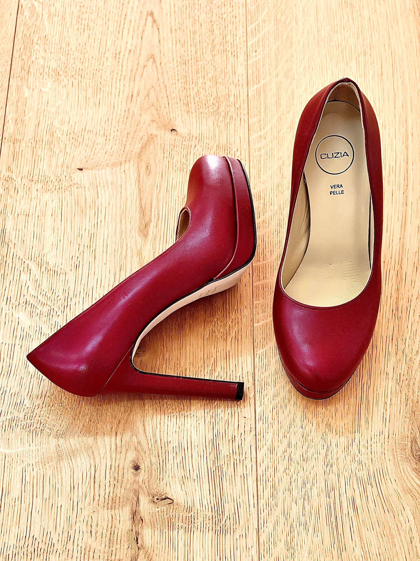 ANNA BURGUNDY LEATHER