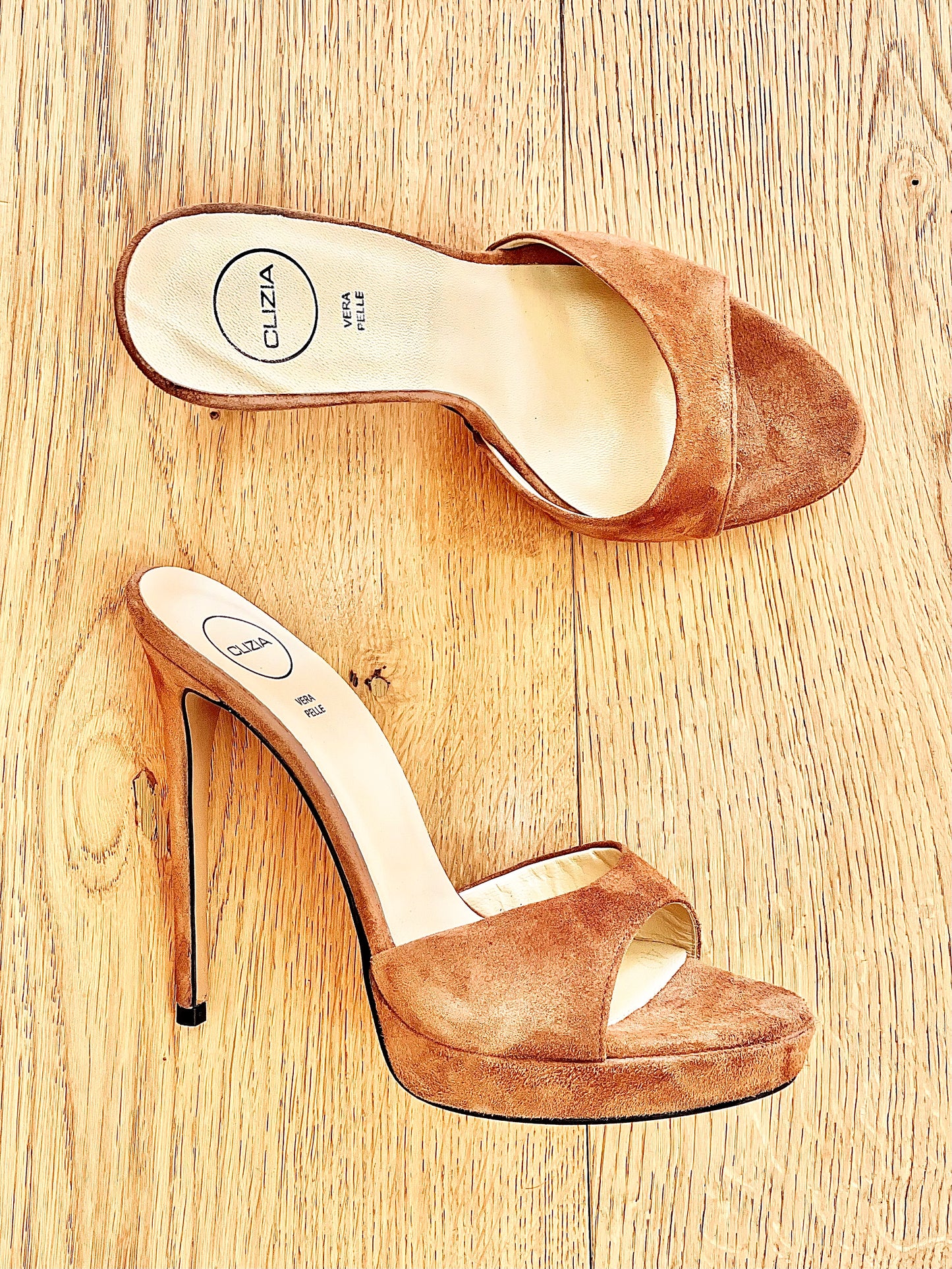 PRISCILLA SUEDE LEATHER