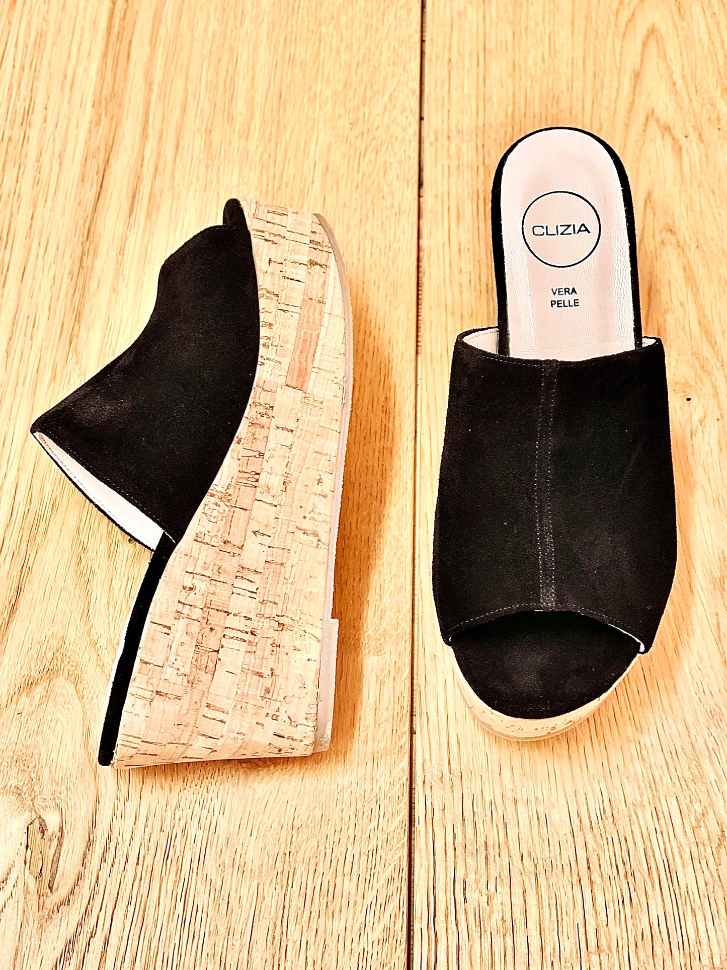 MOIRA BLACK SUEDE