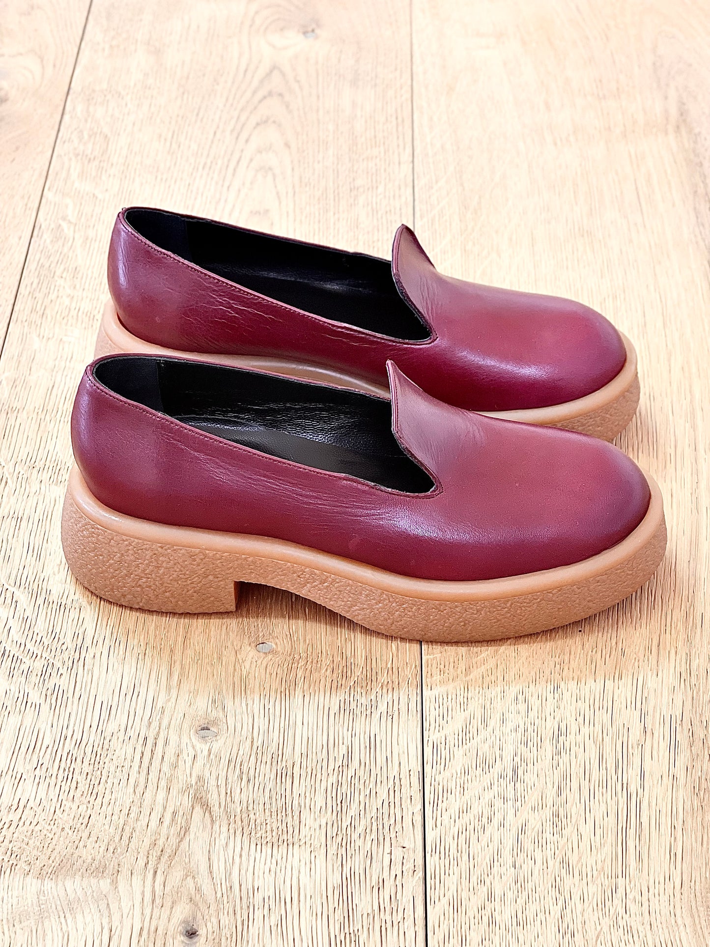 ZENO BURGUNDY LEATHER