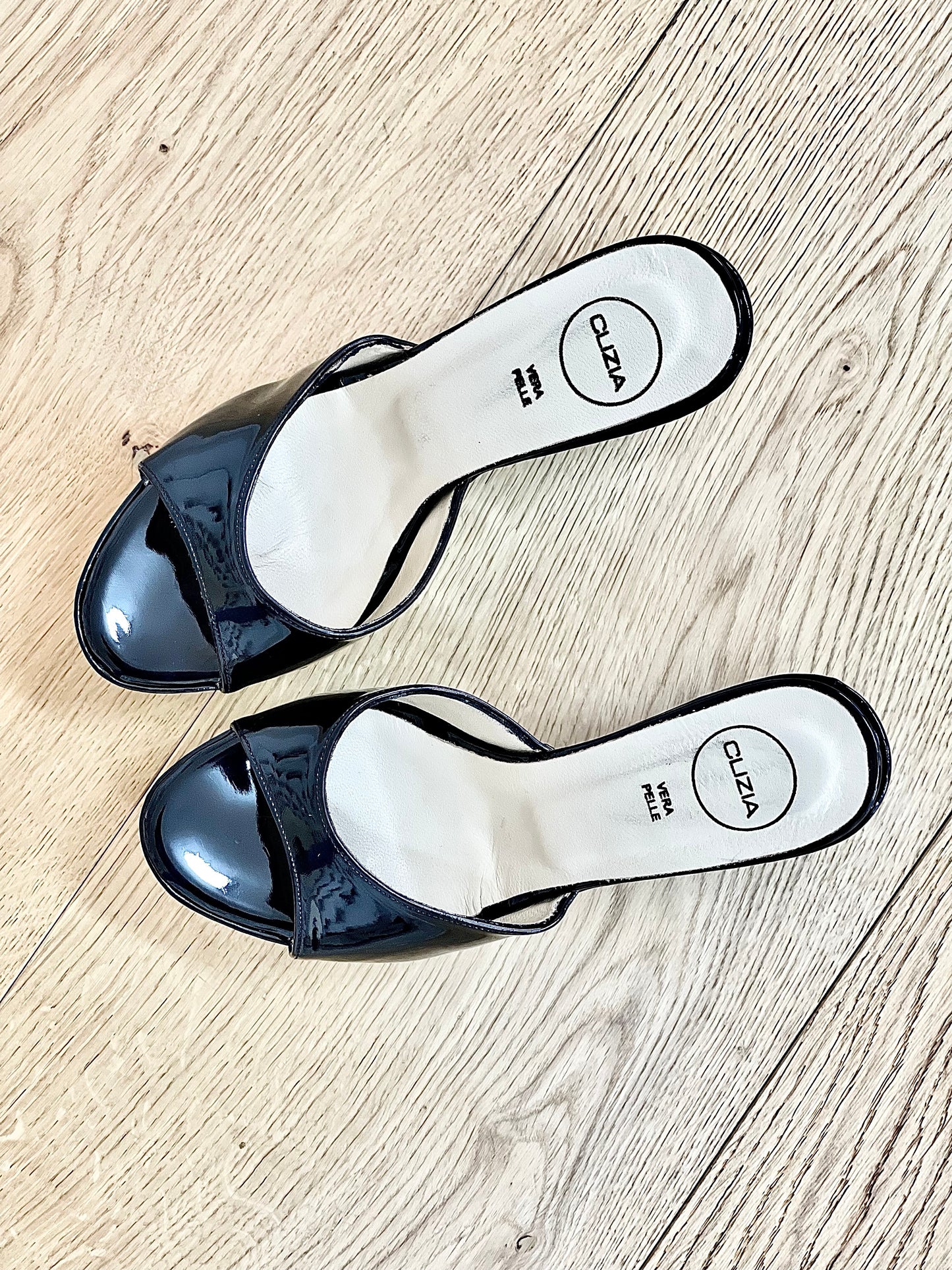ALLISON BLACK PATENT LEATHER