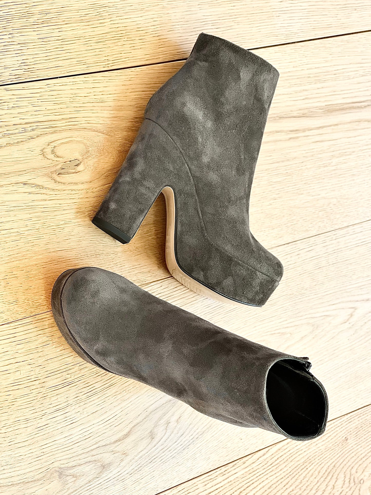 TURAN SUEDE KHAKI