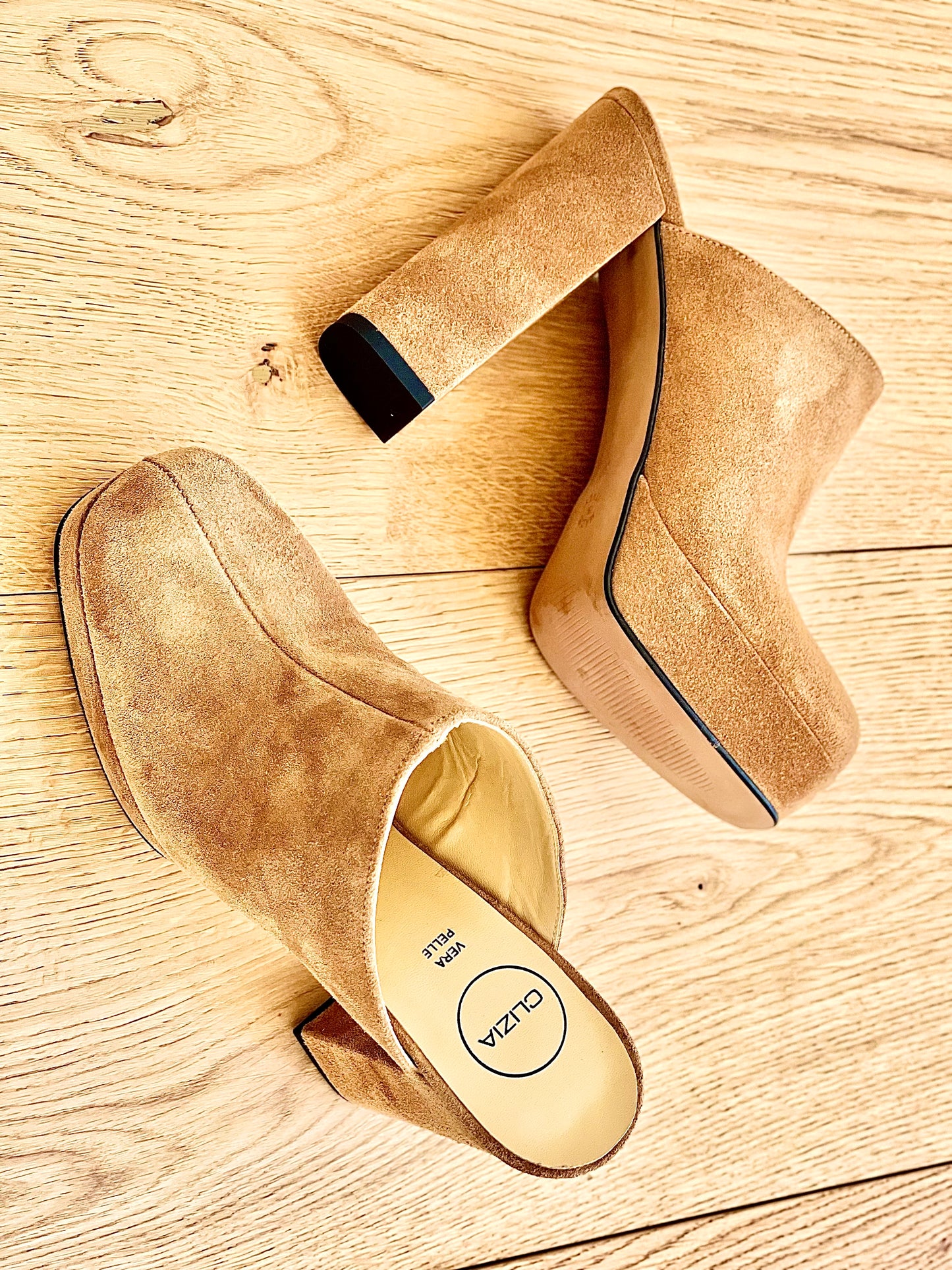 ELVIRA SUEDE LEATHER
