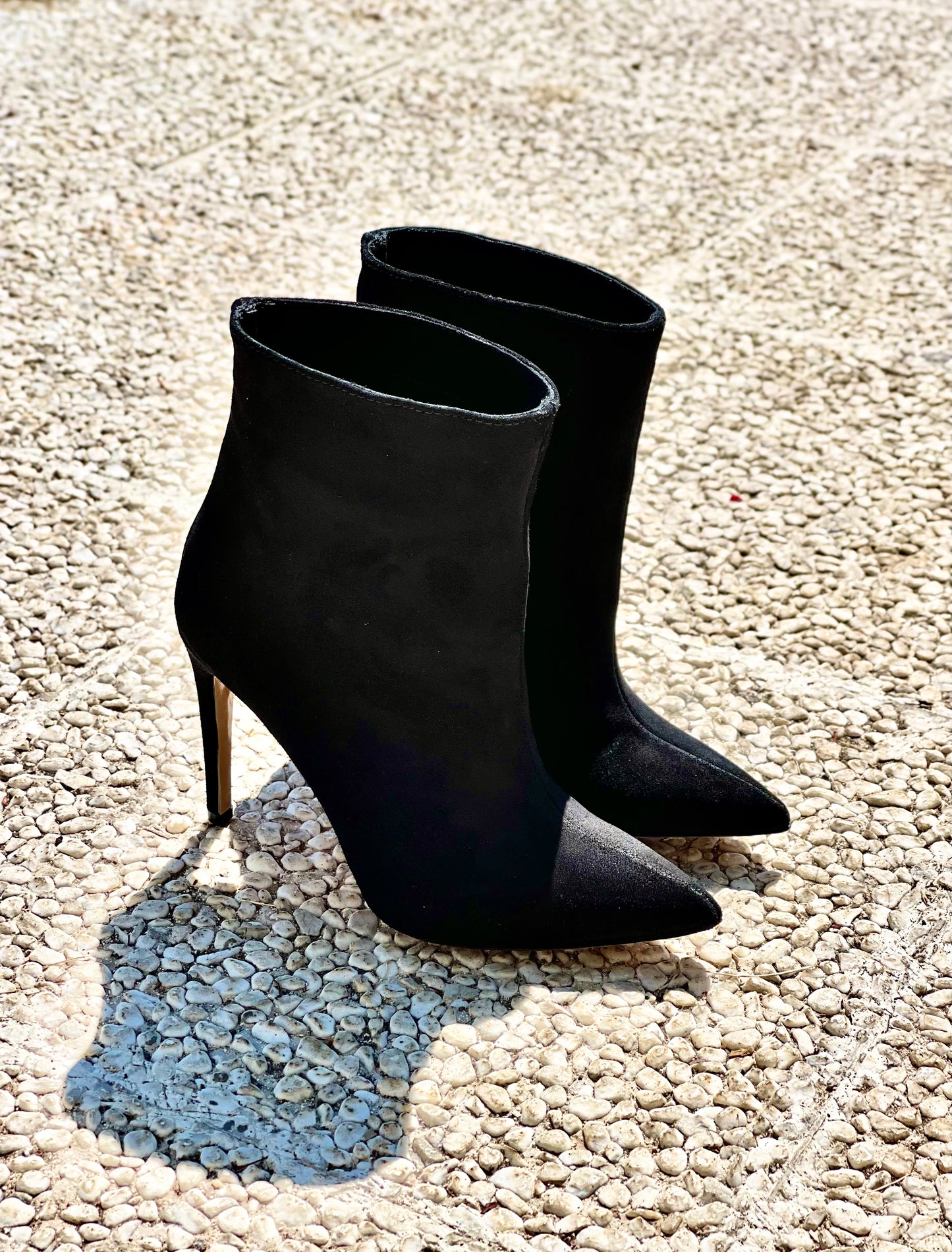 BAHIA BLACK SUEDE