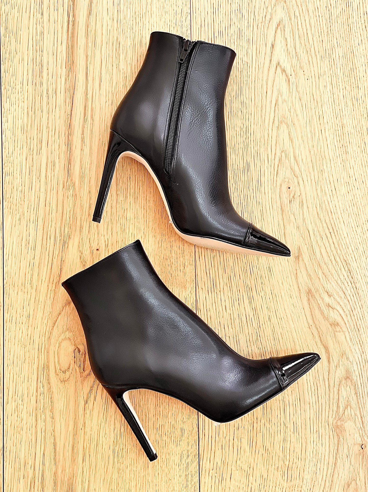 MAGDA LEATHER BLACK
