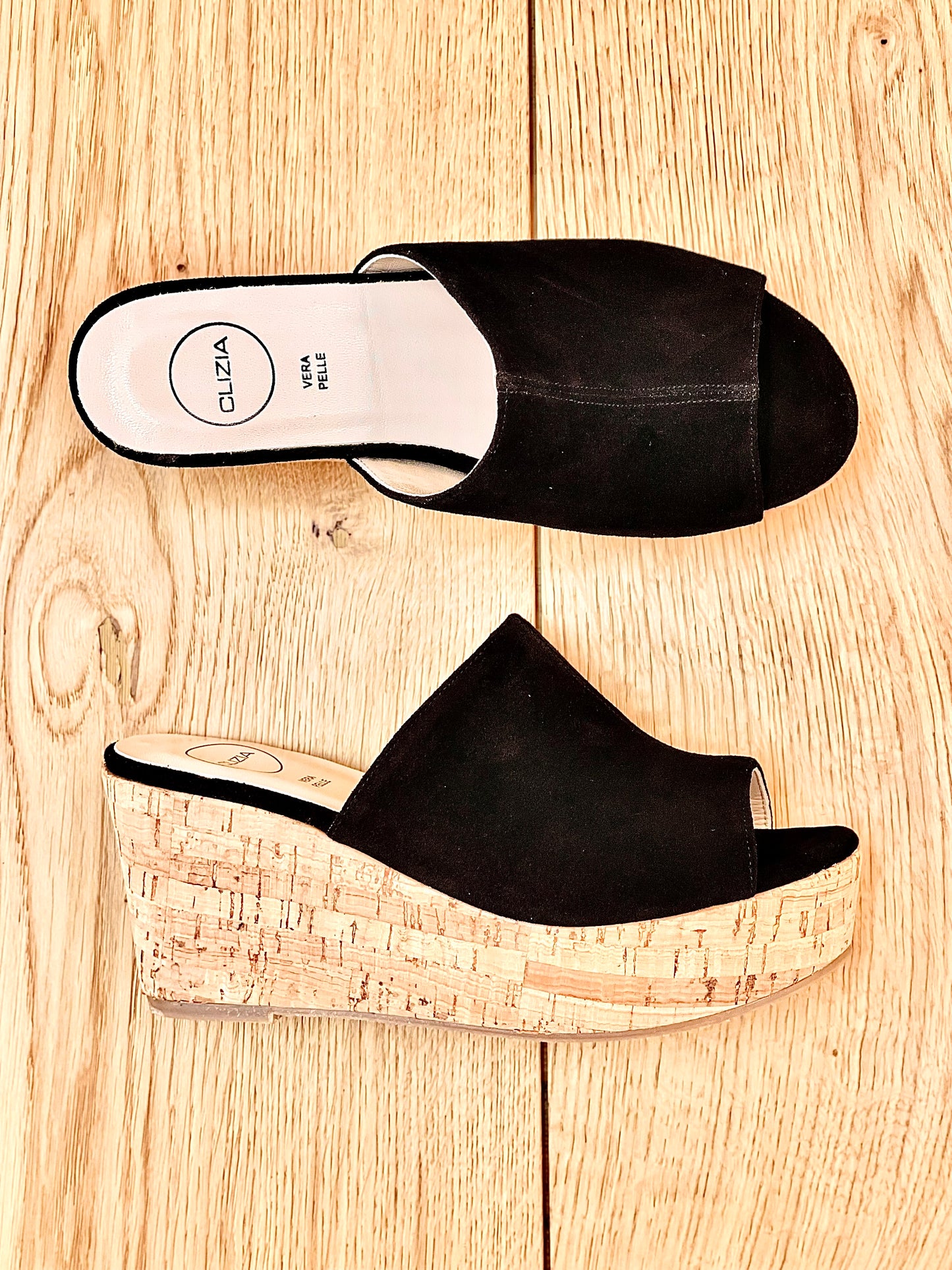 MOIRA BLACK SUEDE