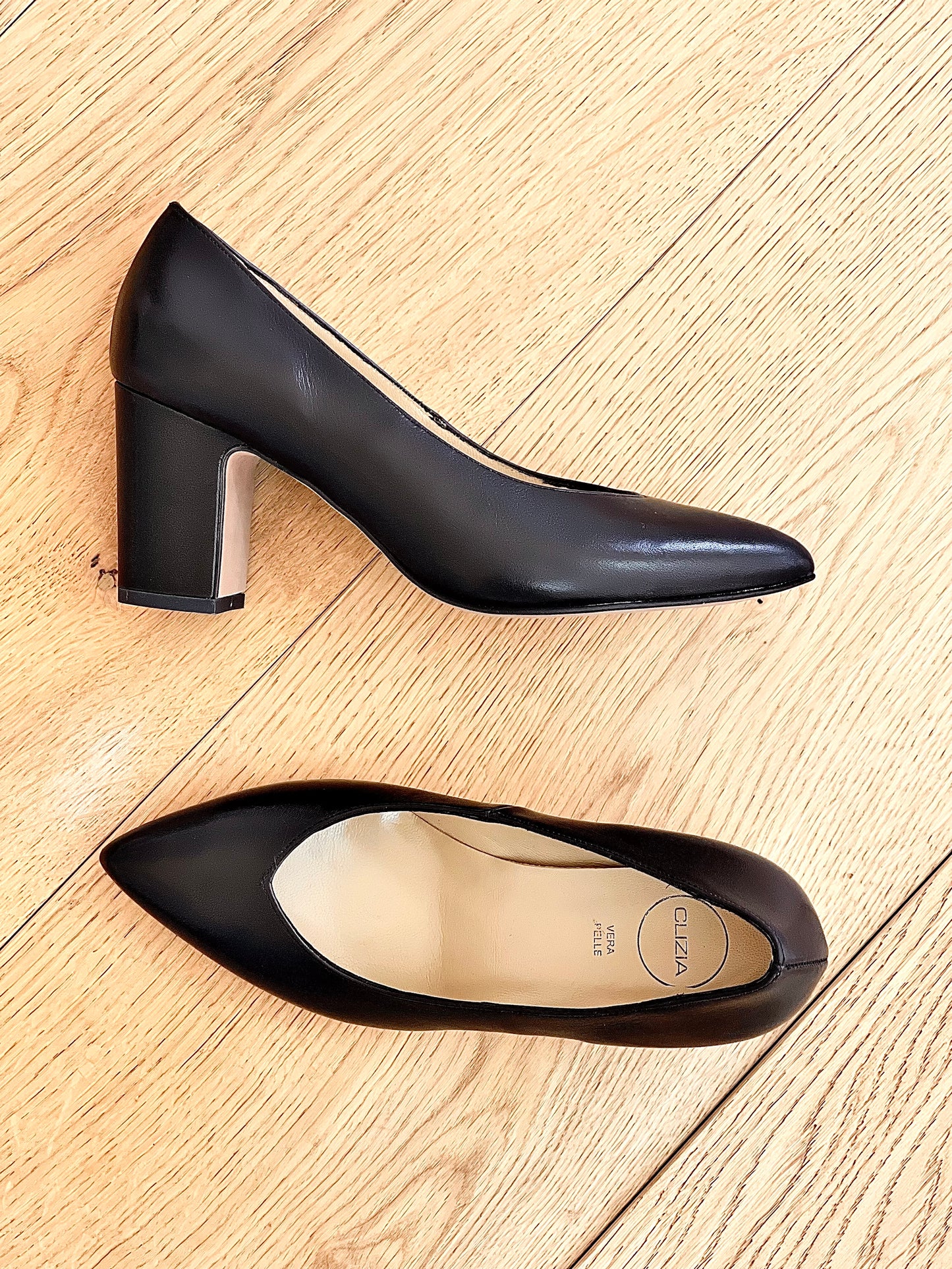 CONSUELO LEATHER BLACK