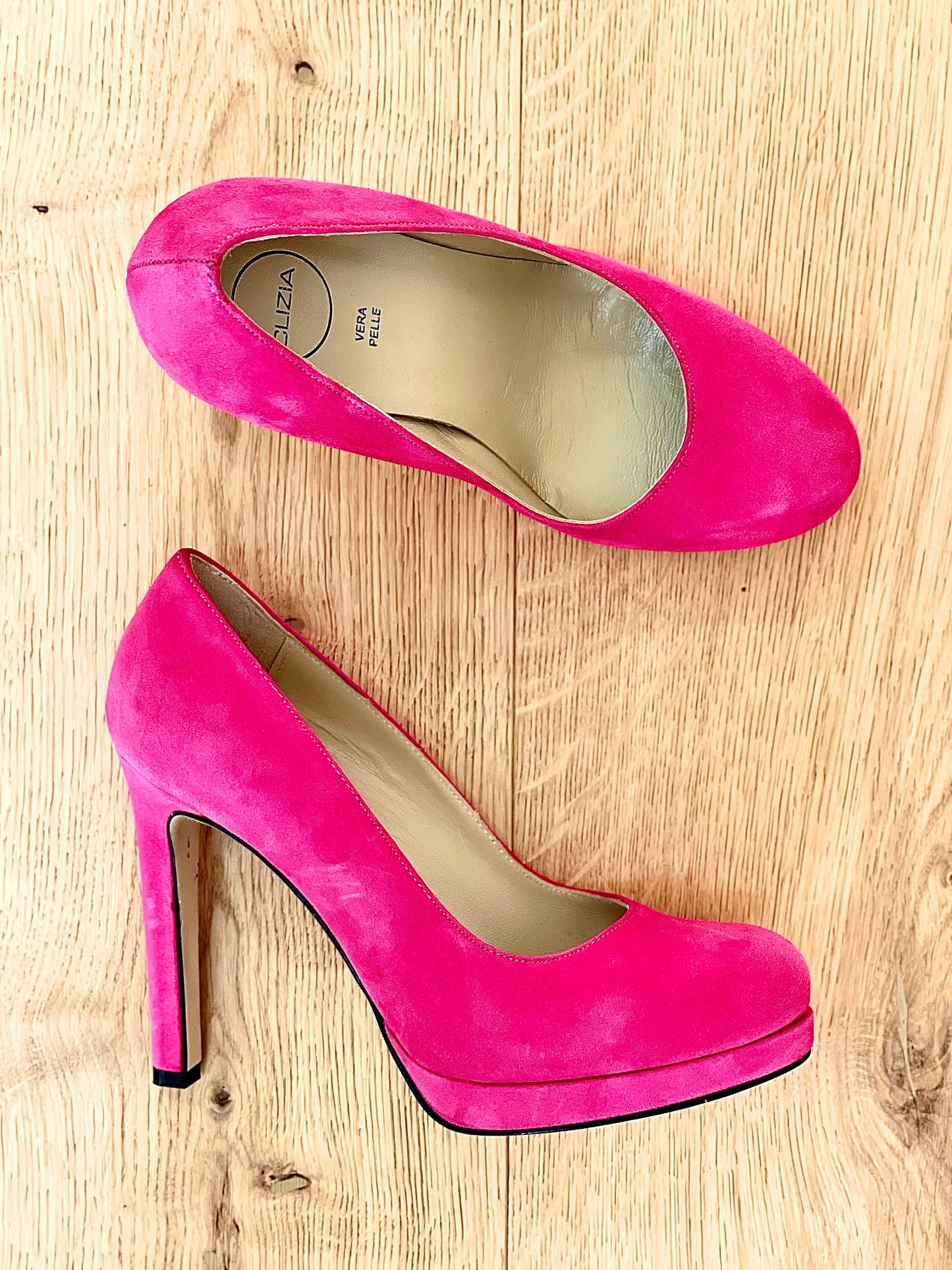 ANNA FUCHSIA SUEDE