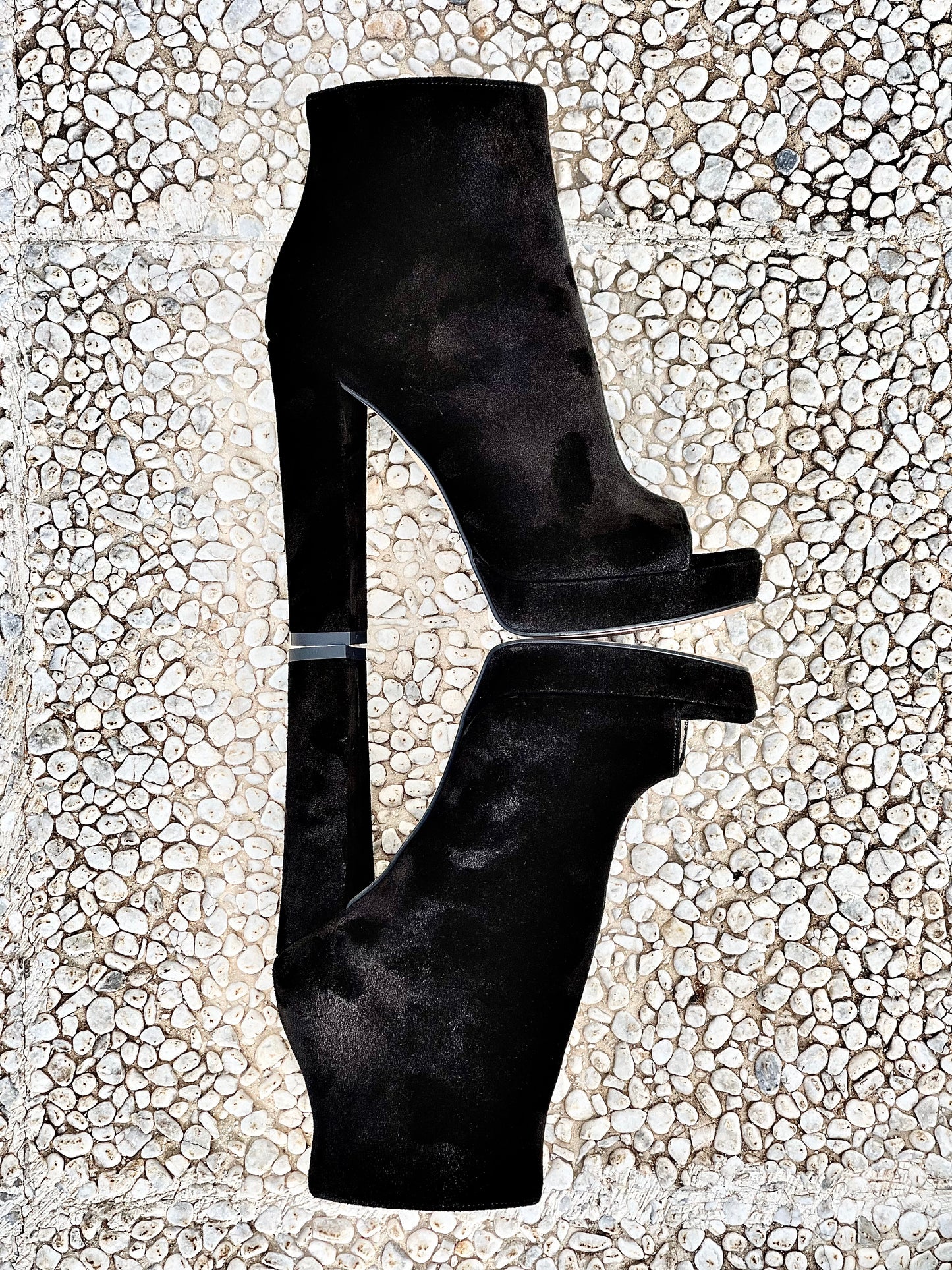 JESSA BLACK SUEDE