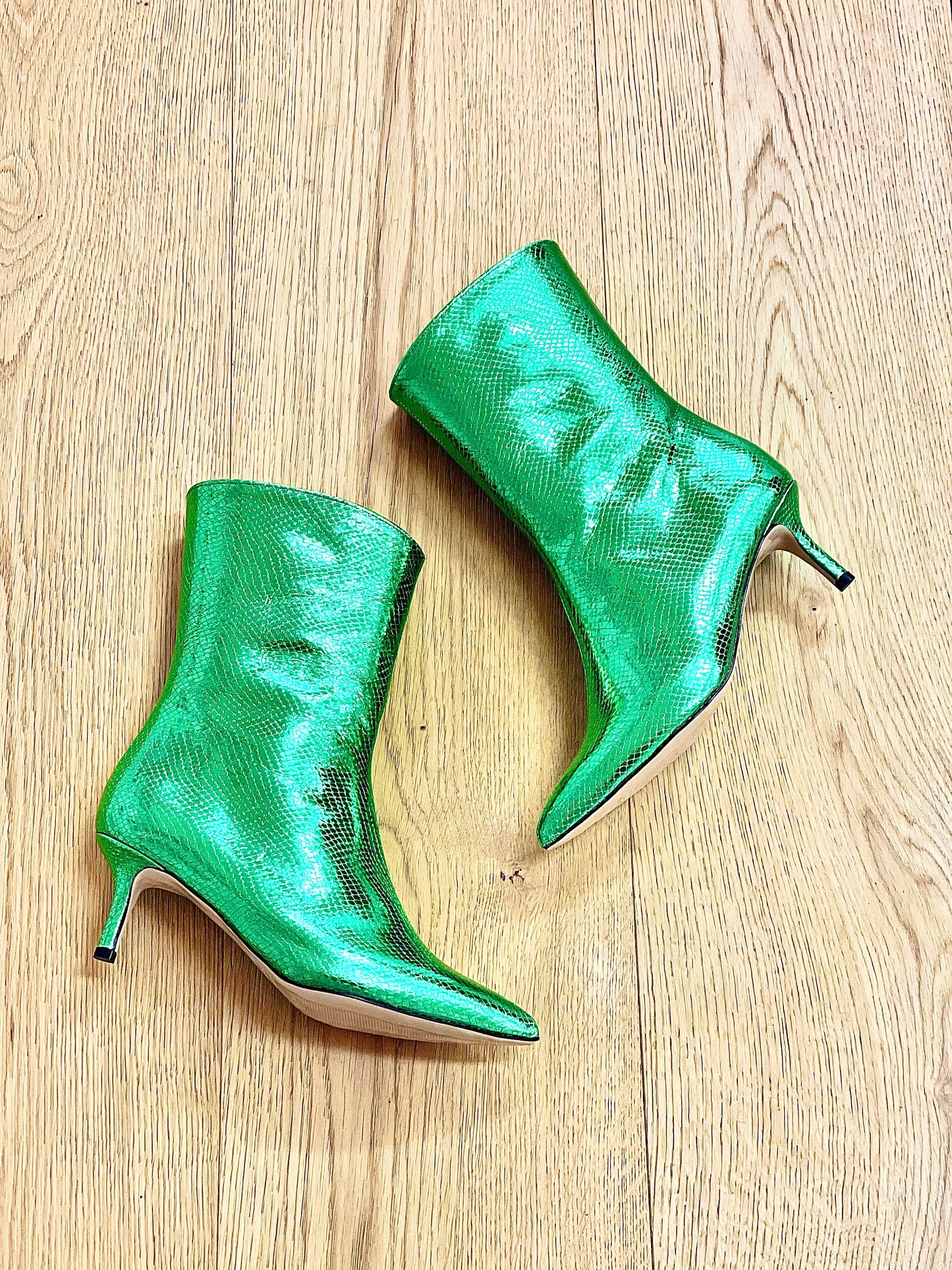 GREEN MERLIN