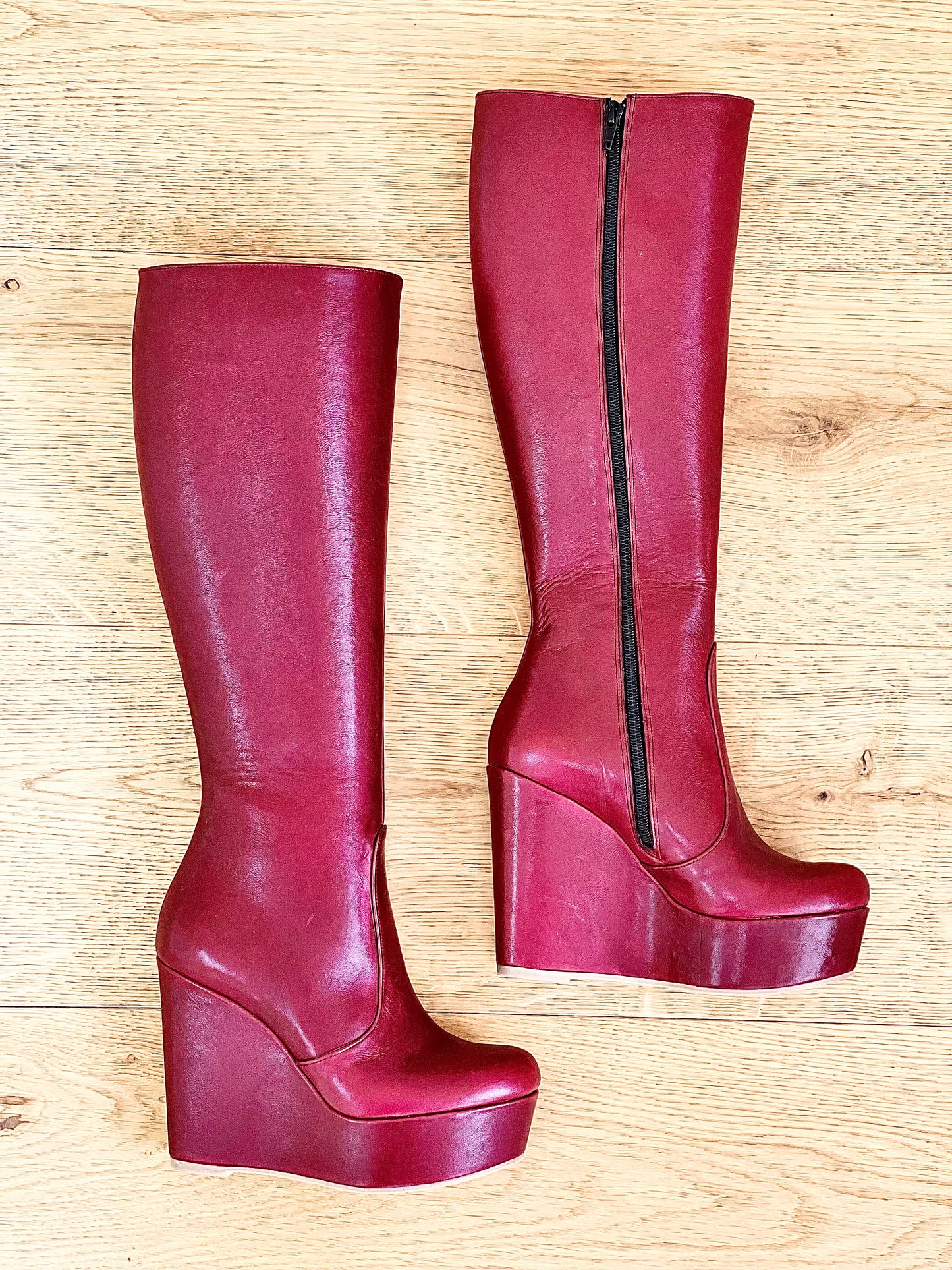 BURGUNDY LEATHER SAM