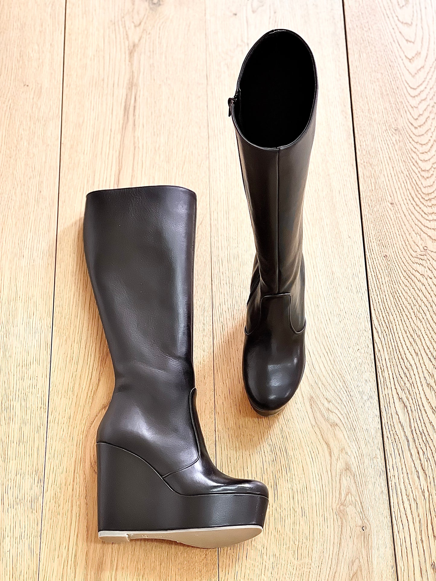 SAM BLACK LEATHER