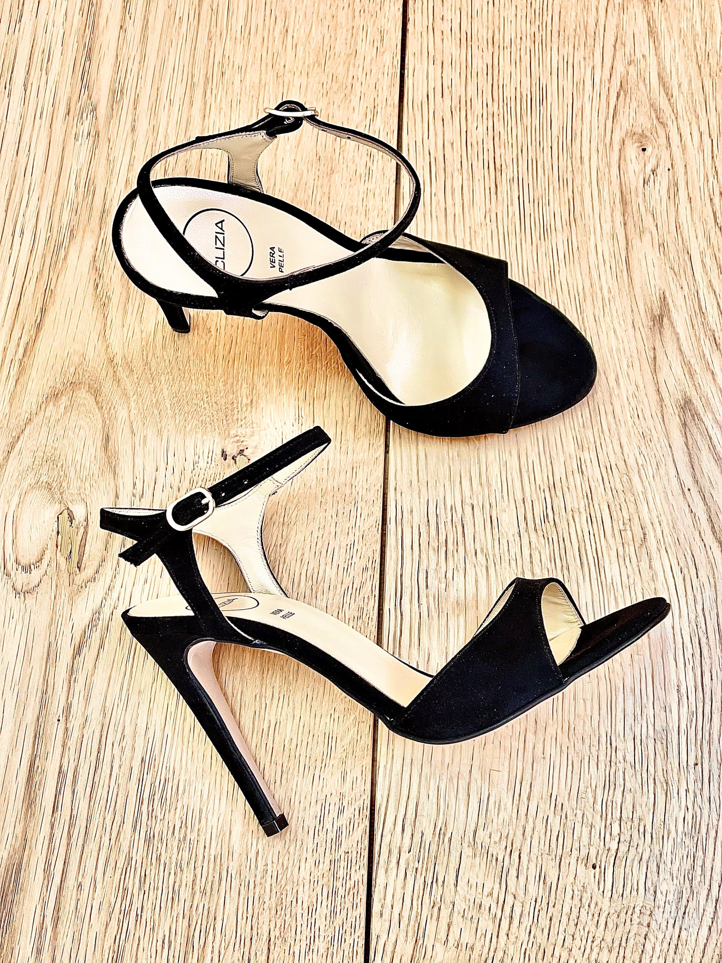JODIE BLACK SUEDE