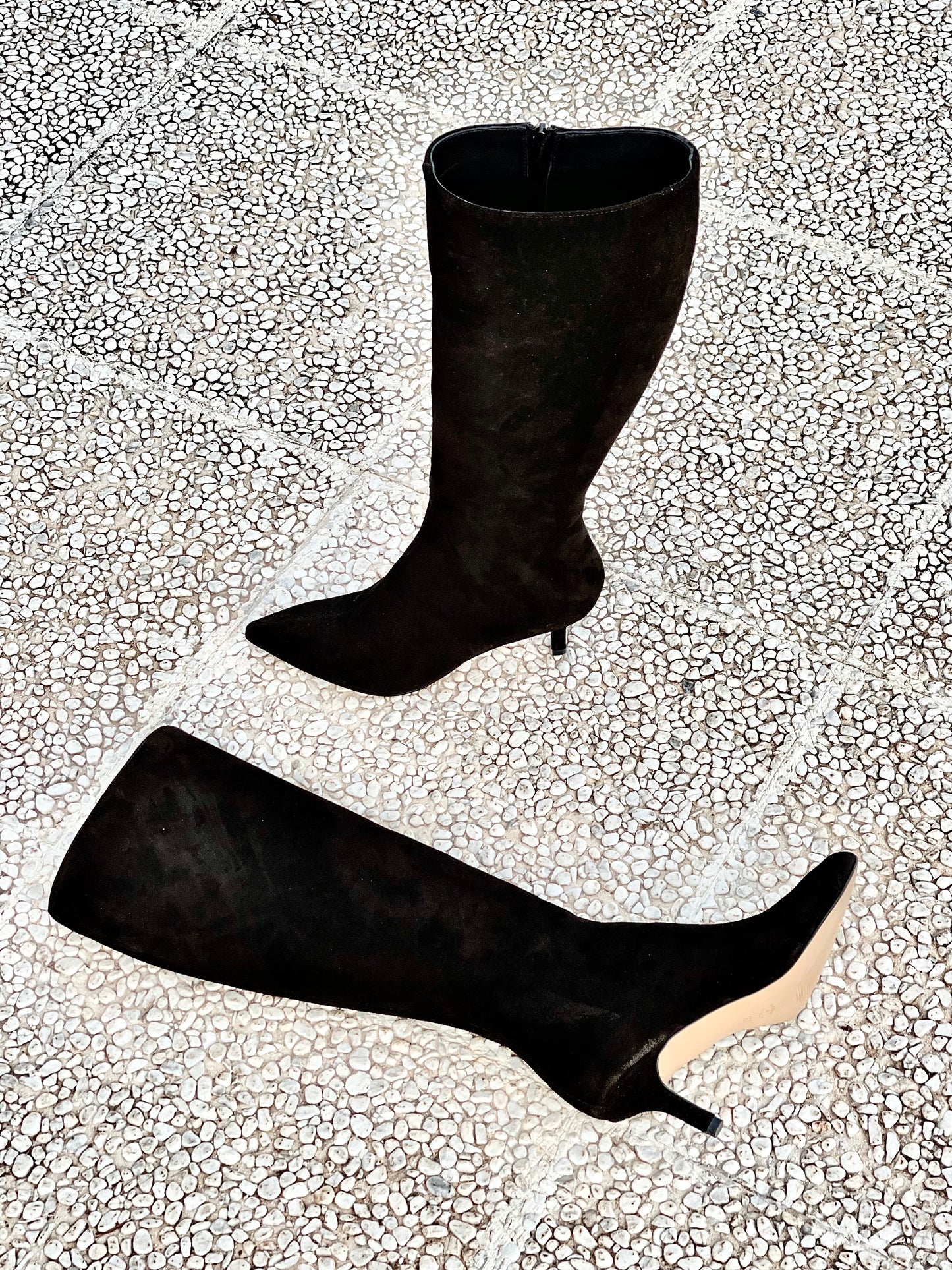 CANDY BLACK SUEDE