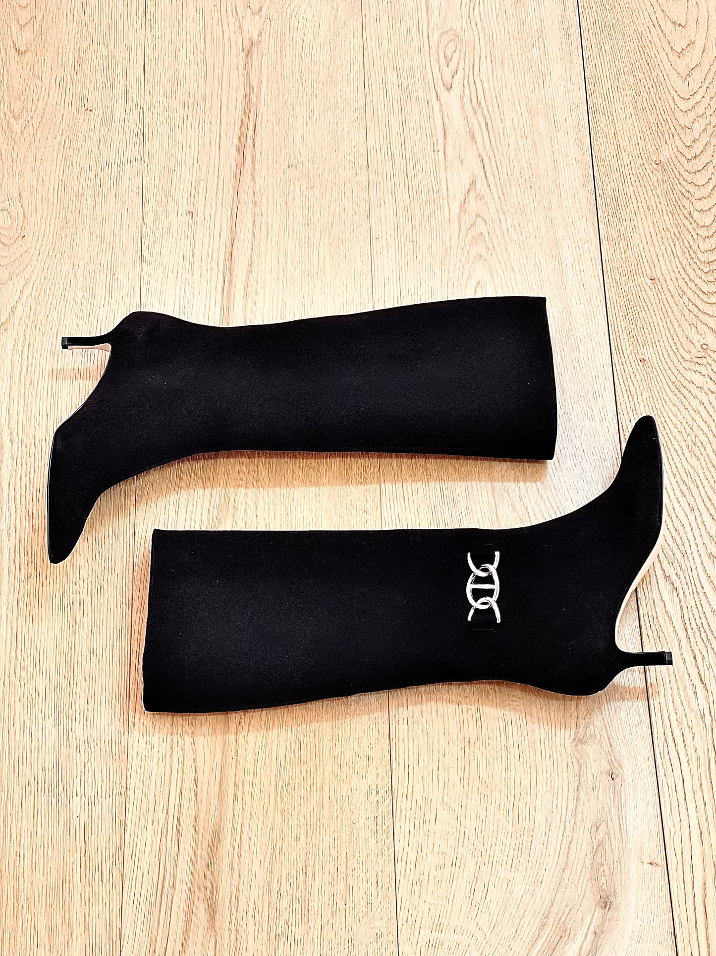 FLORIAN BLACK SUEDE