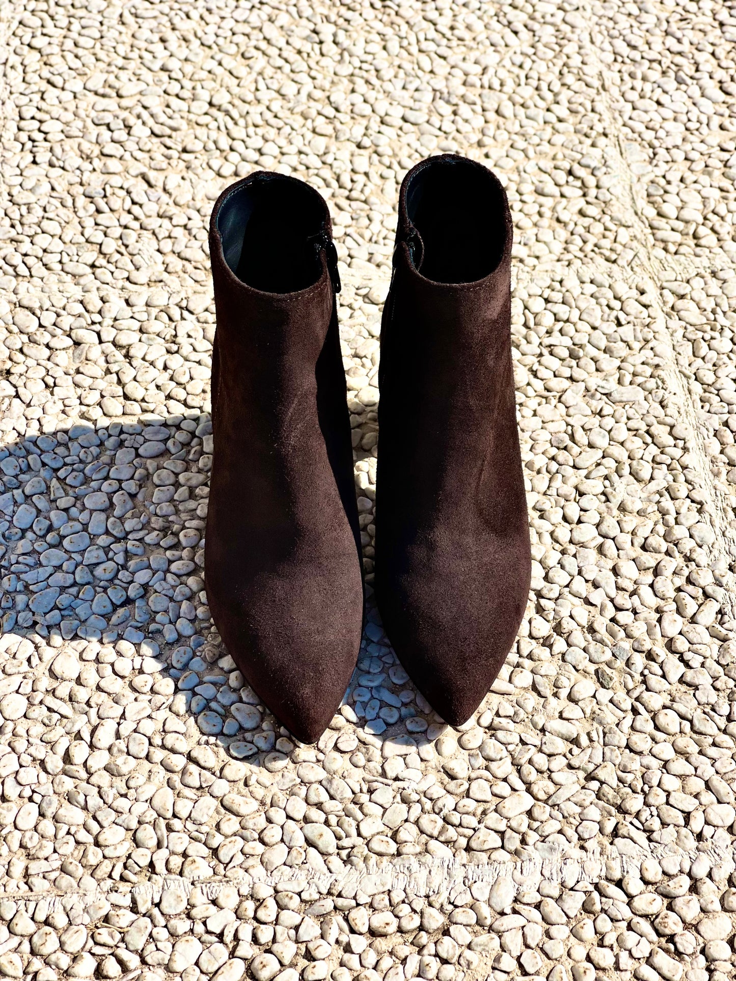 BROWN SUEDE GEMINI
