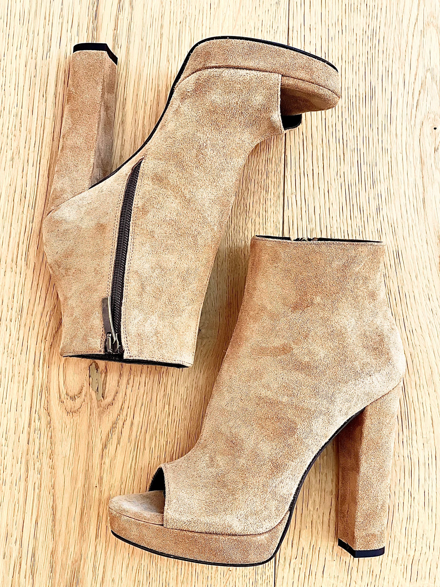 JESSA SUEDE LEATHER