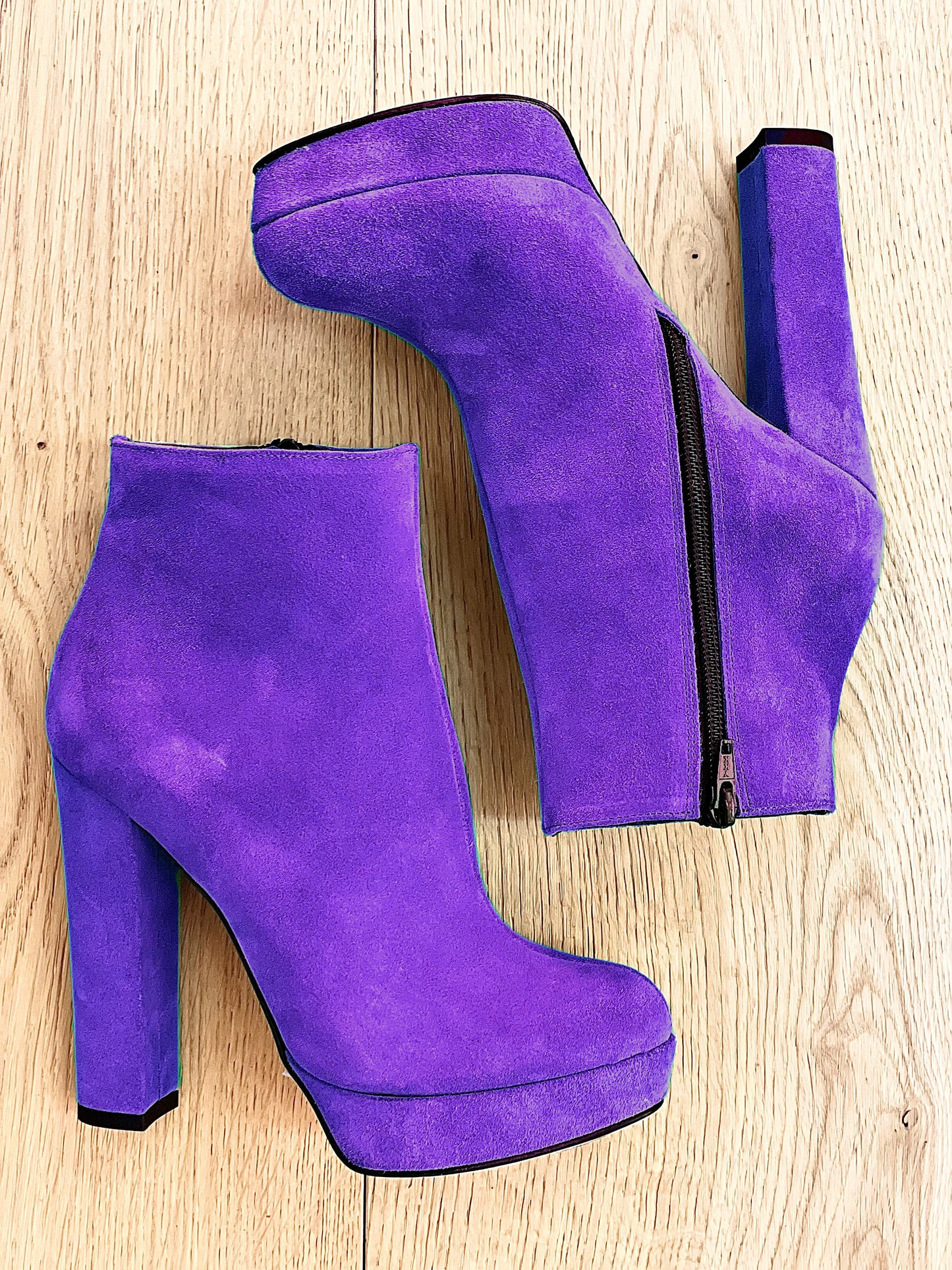 PURPLE SUEDE BOB