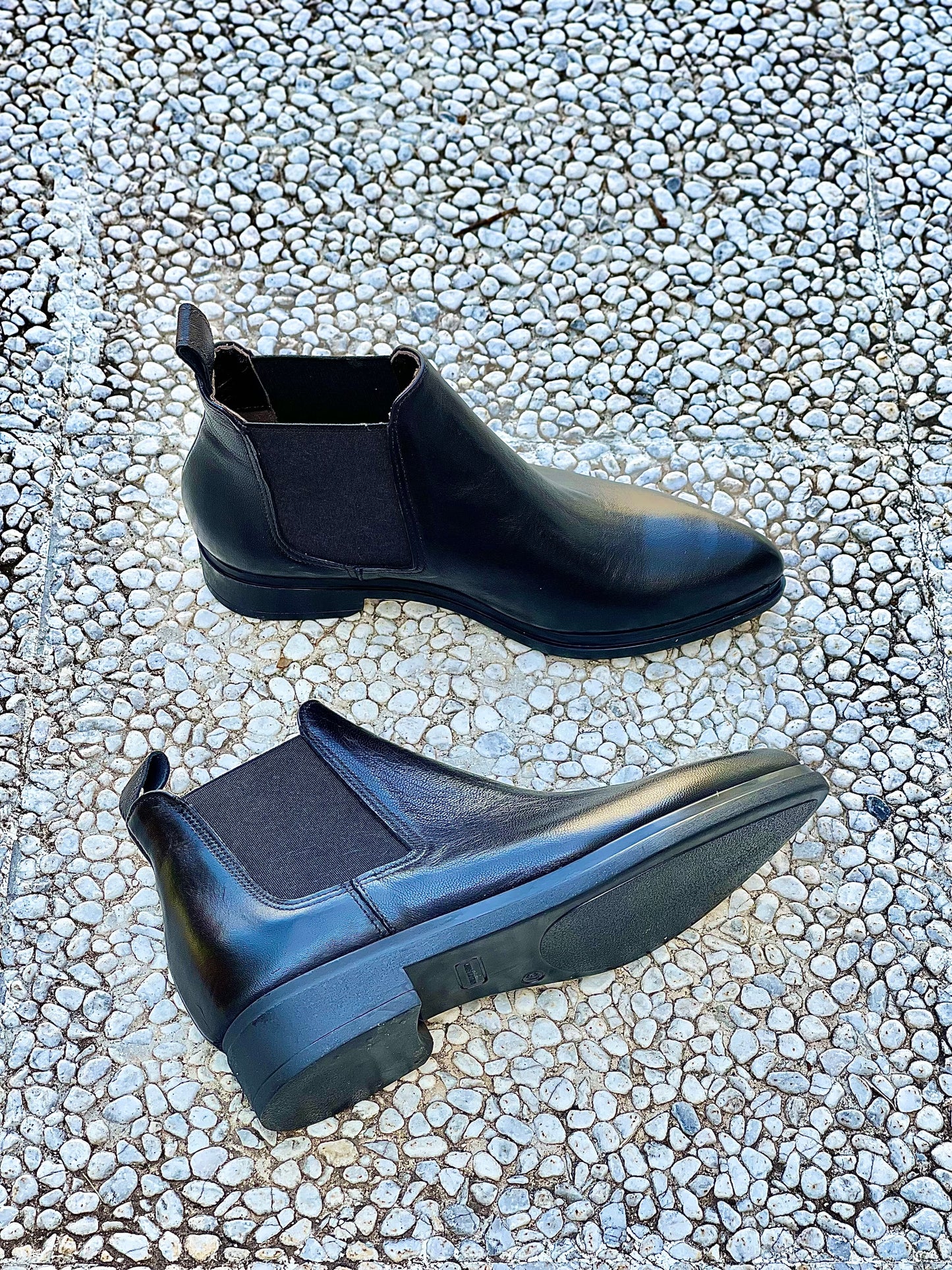 GRESIA LEATHER BLACK