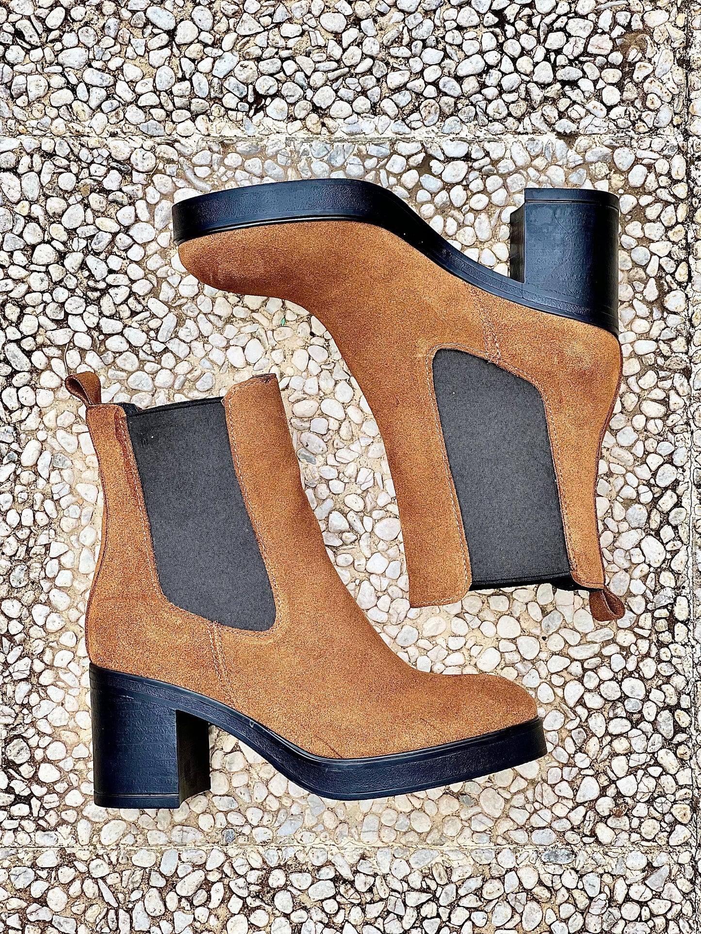 COGNAC SUEDE BERN