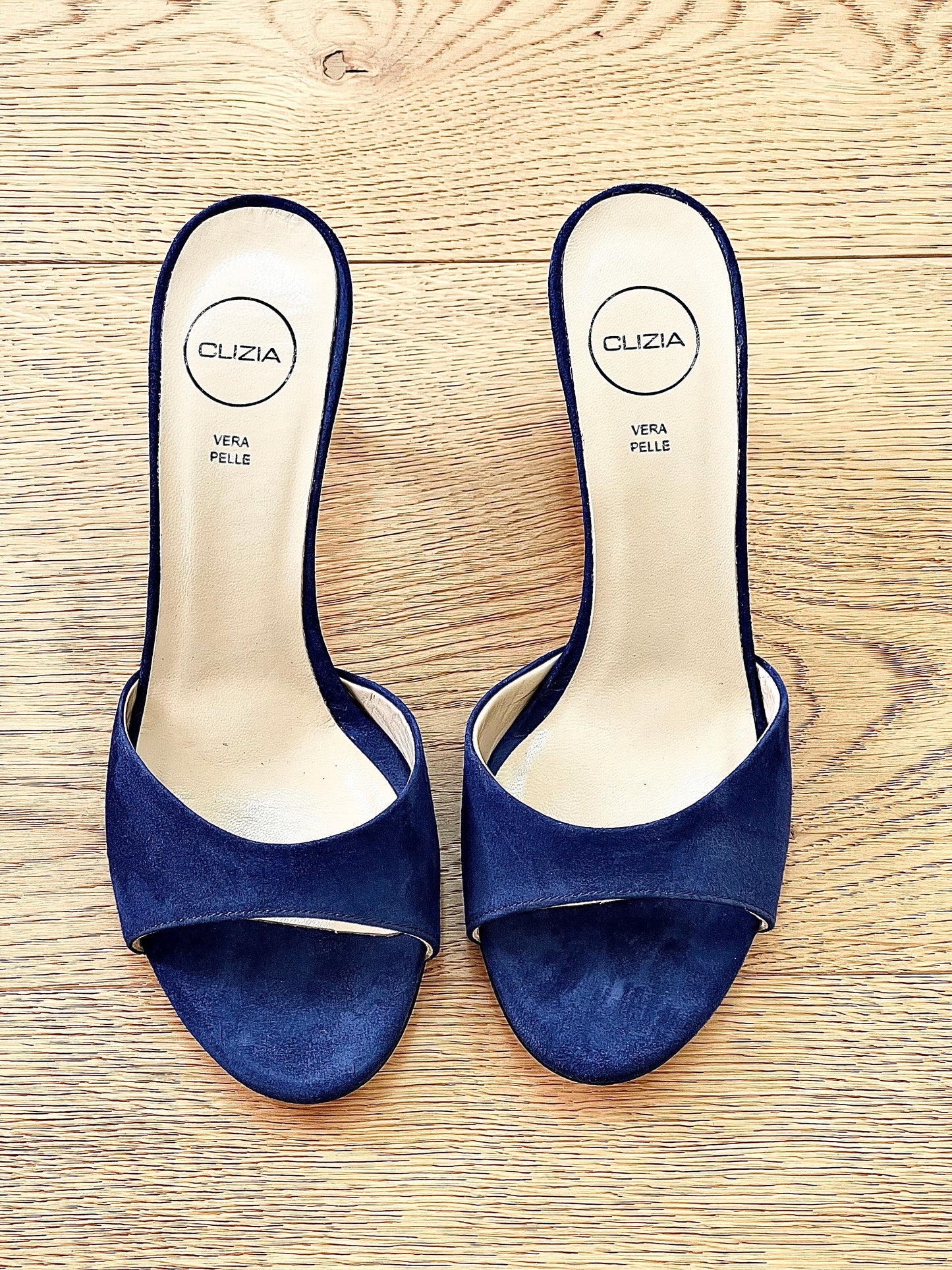 MORENA BLUE SUEDE
