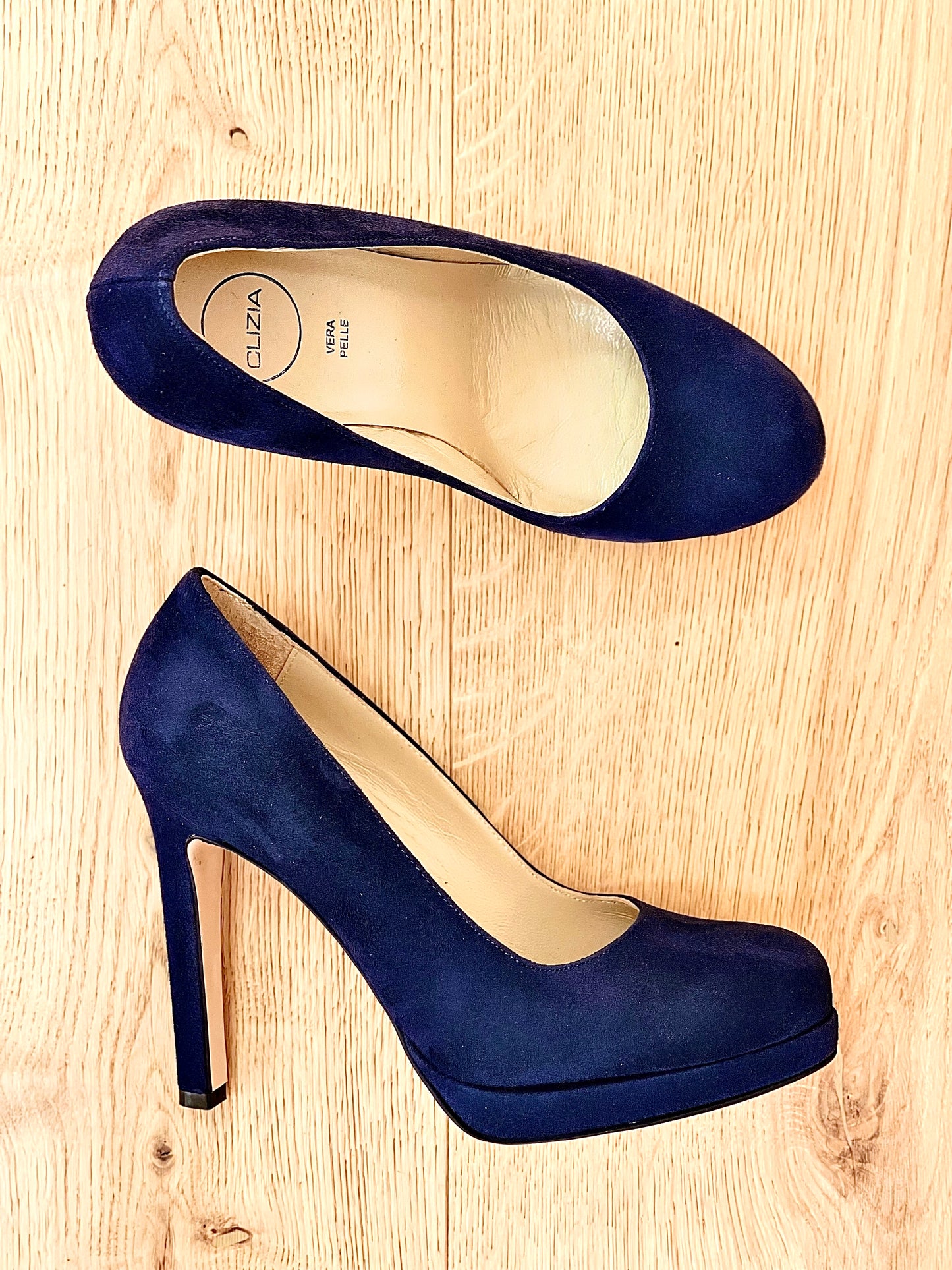 ANNA BLUE SUEDE