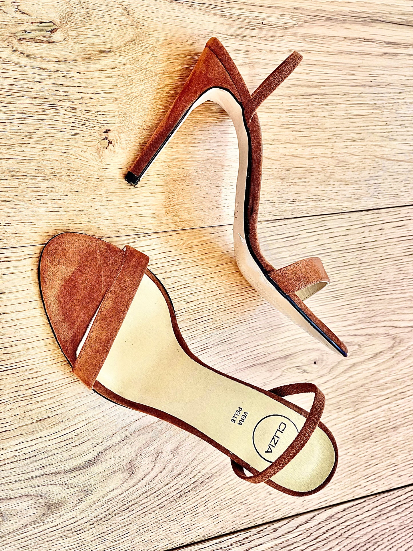 SHIVA SUEDE LEATHER