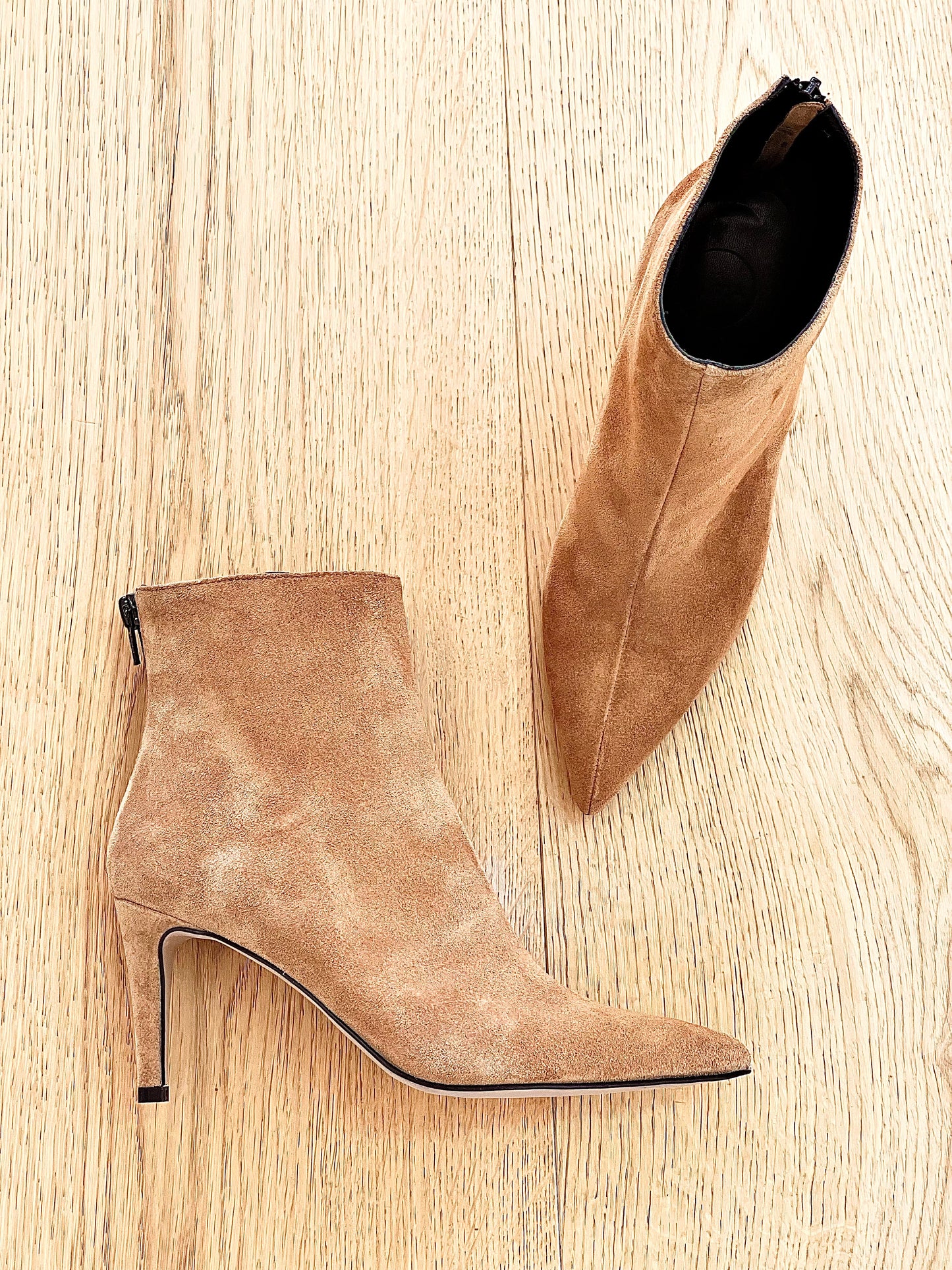 IRIS SUEDE LEATHER