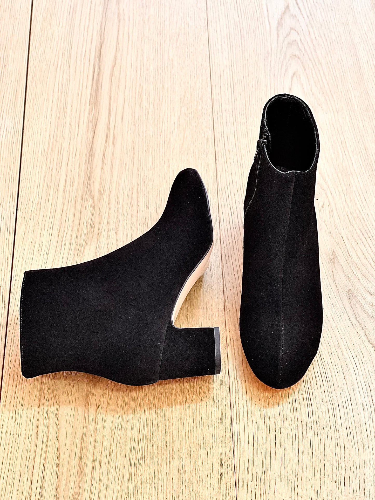 BLACK SUEDE LUCAS