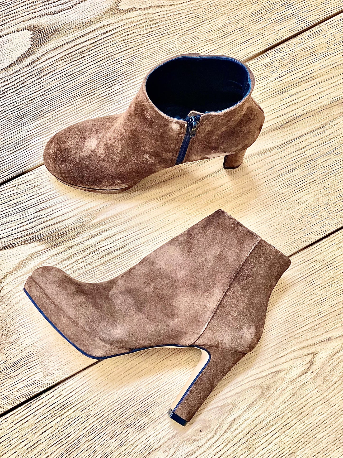 ERIK COGNAC SUEDE