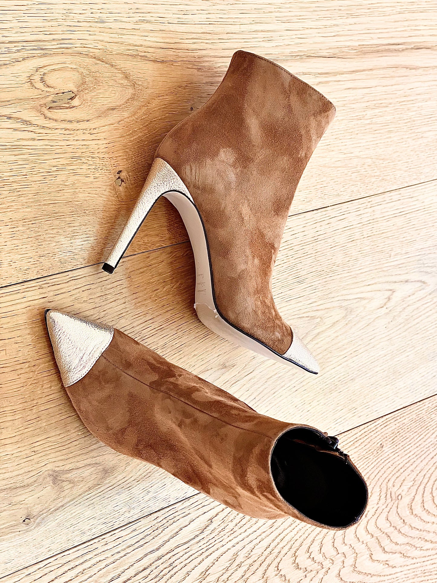 MAGDA SUEDE LEATHER