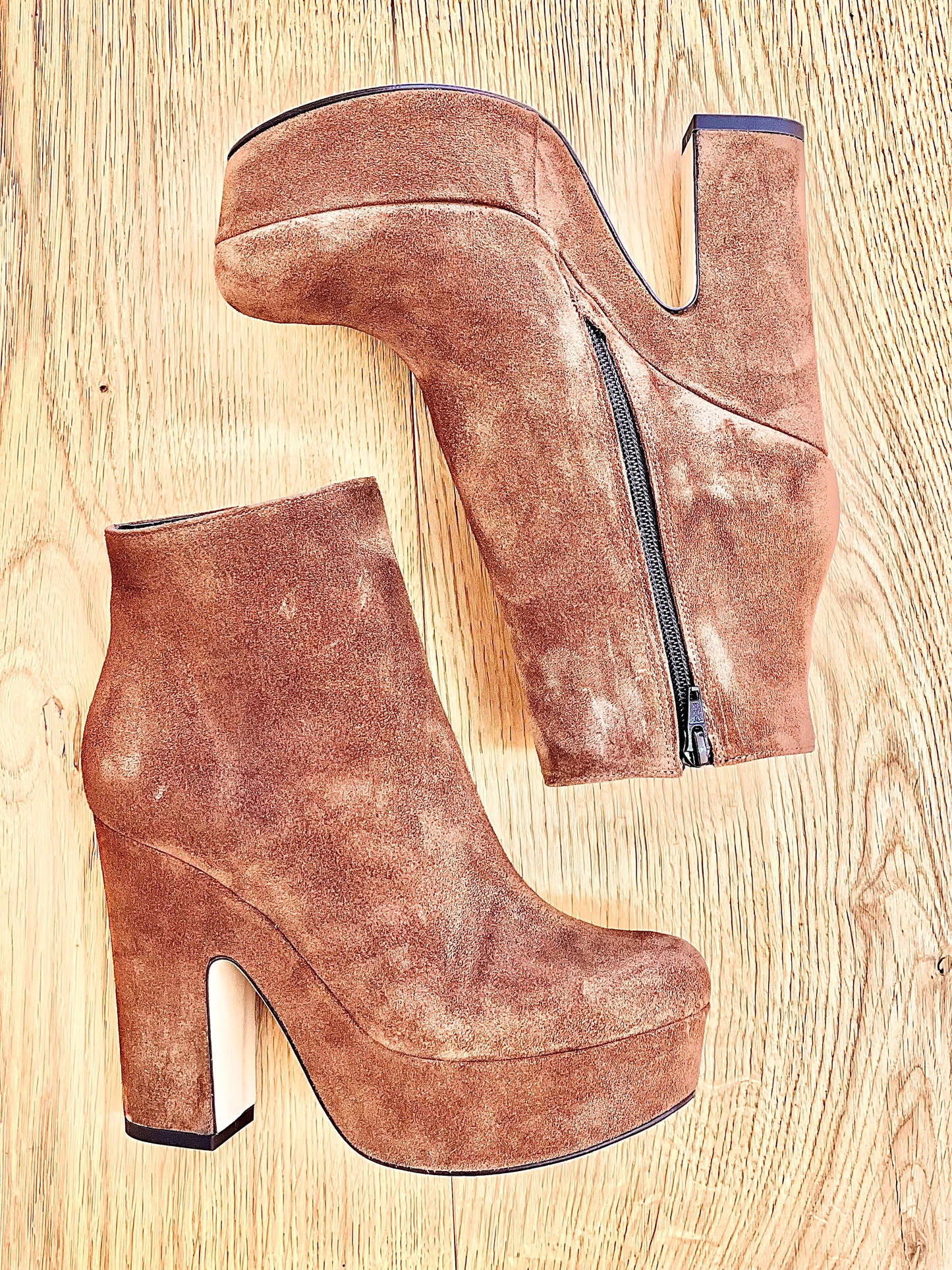 TURAN COGNAC SUEDE
