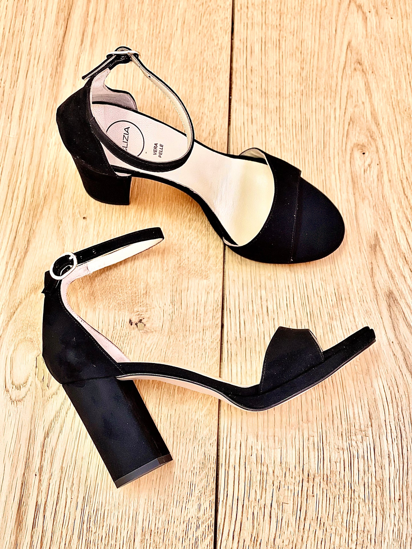 MARA BLACK SUEDE