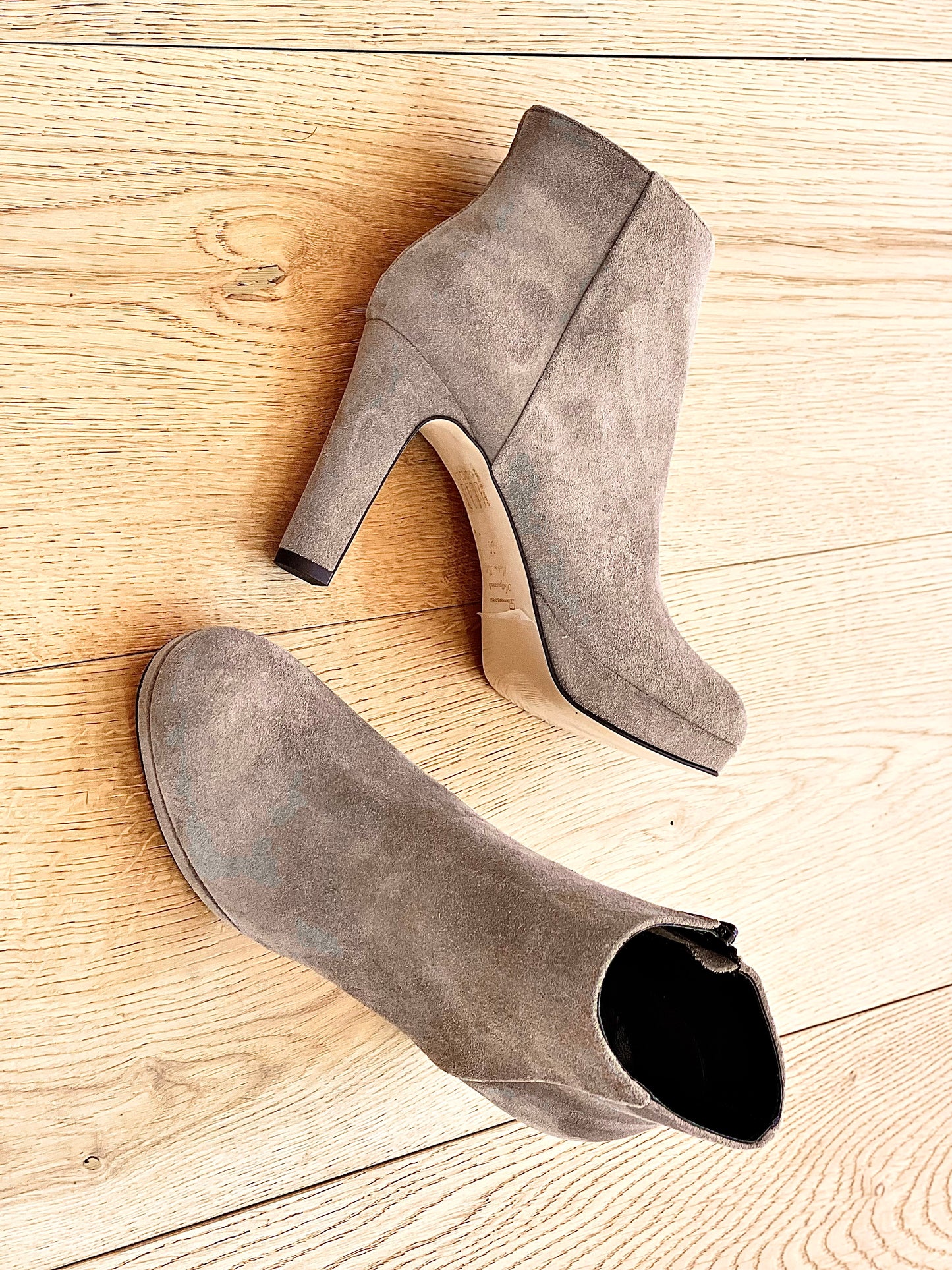 ERIK SUEDE TAUPE