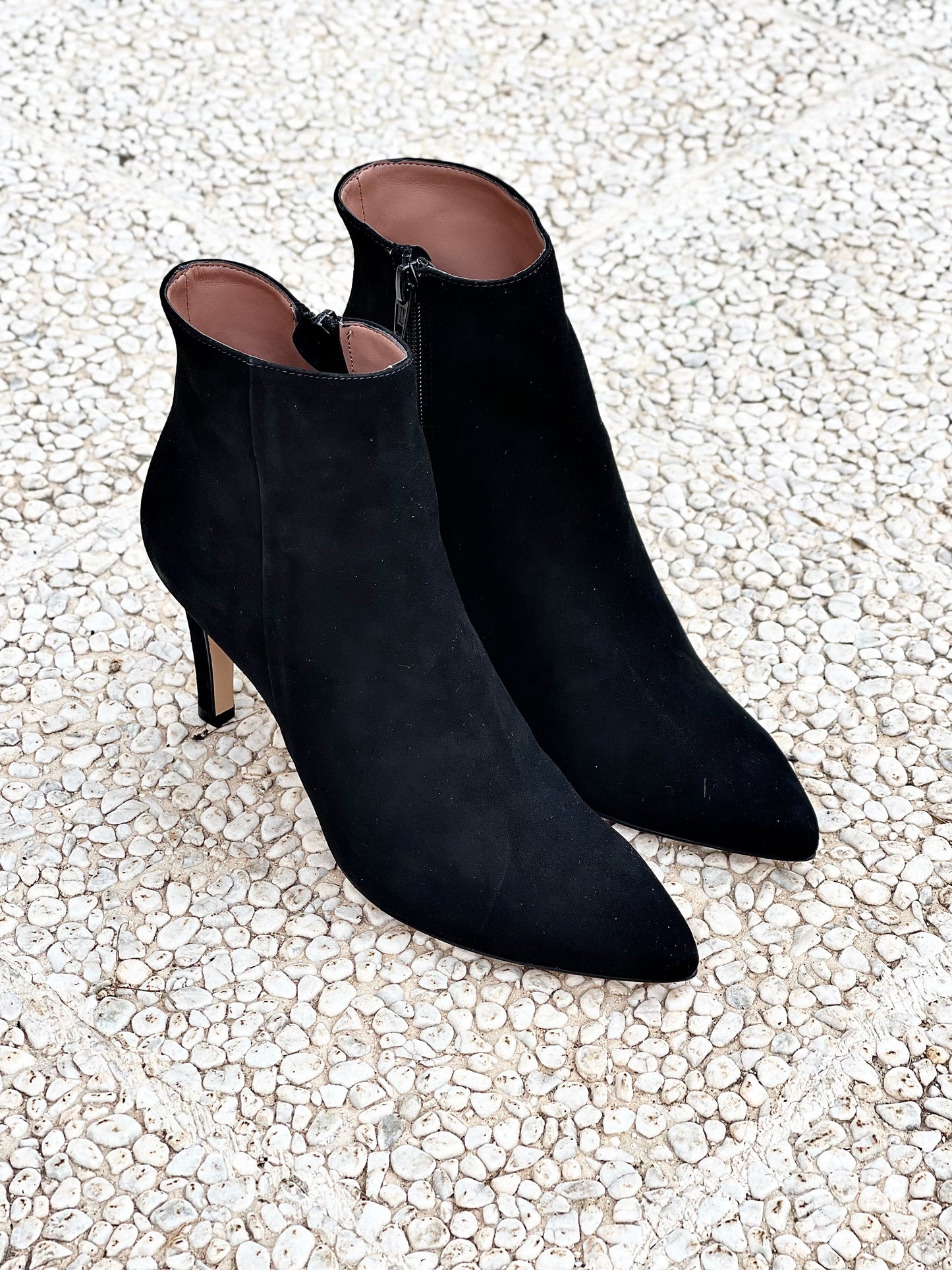 MINA BLACK SUEDE