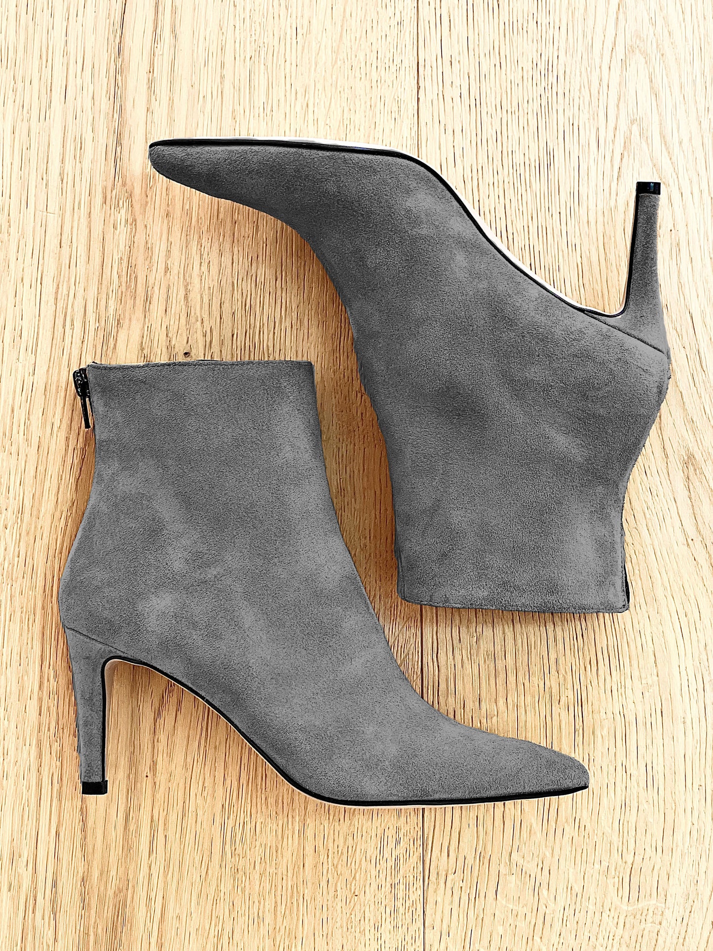 IRIS GREY SUEDE