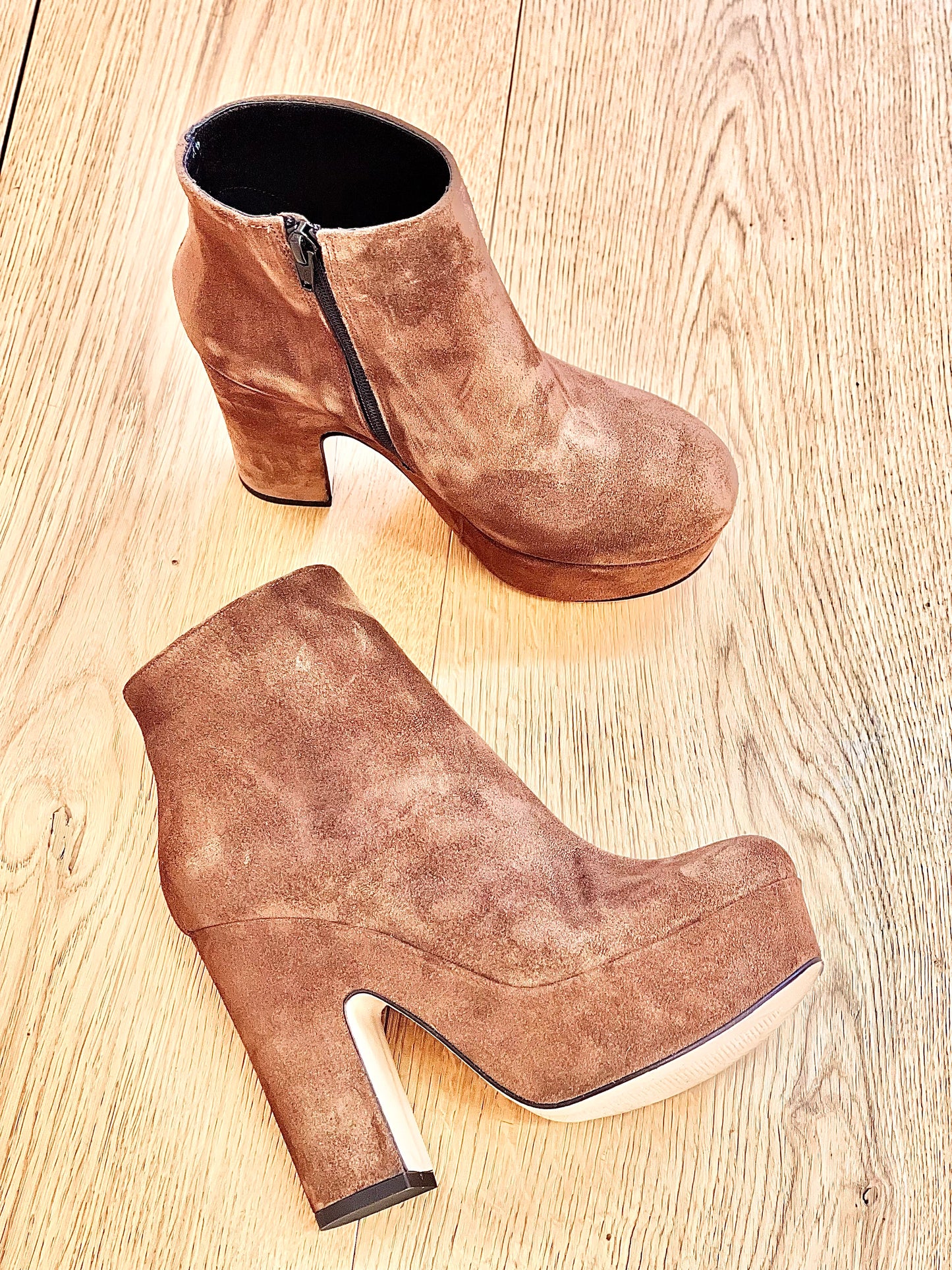 TURAN COGNAC SUEDE