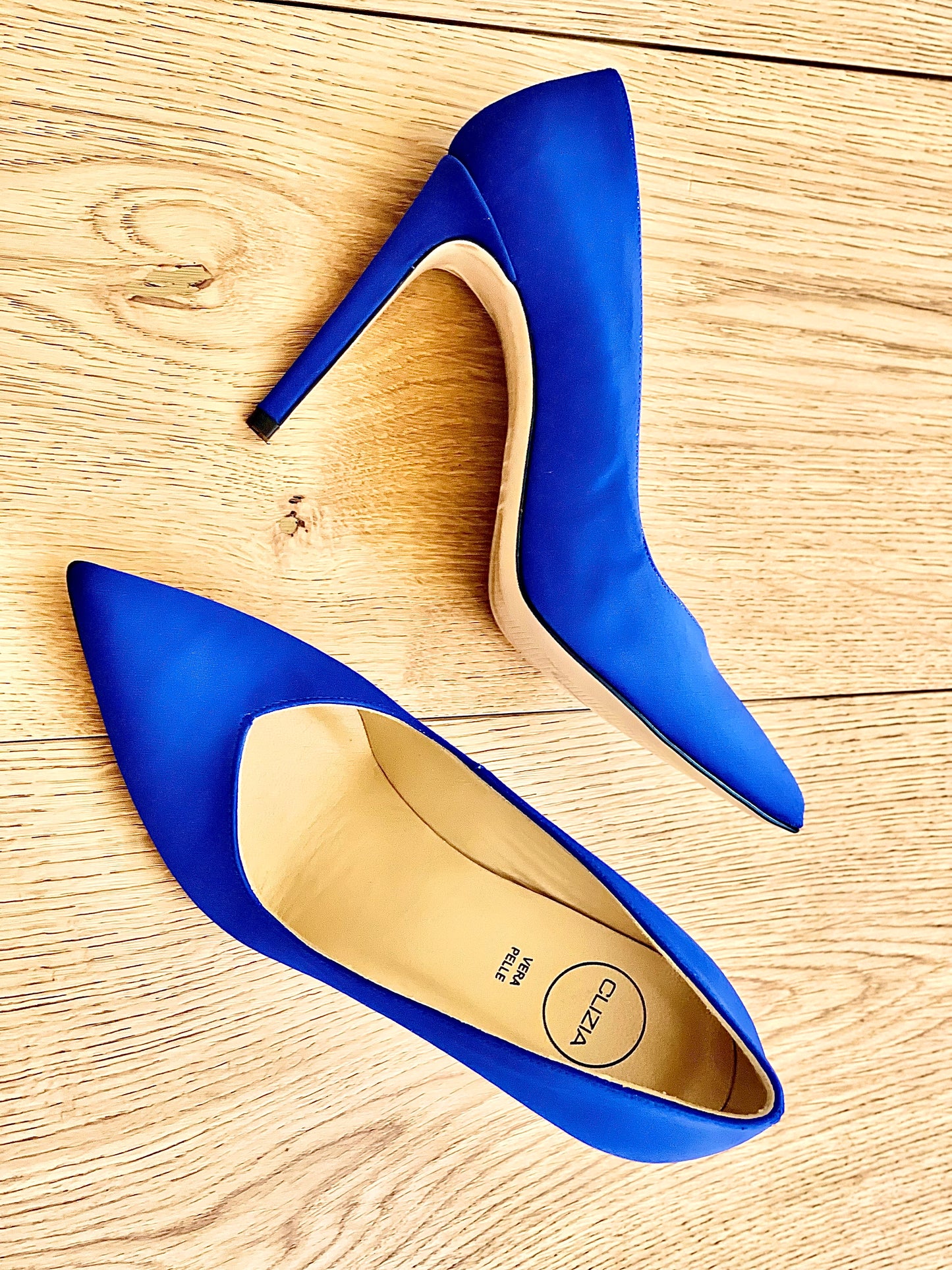 BLUE SATIN ELI