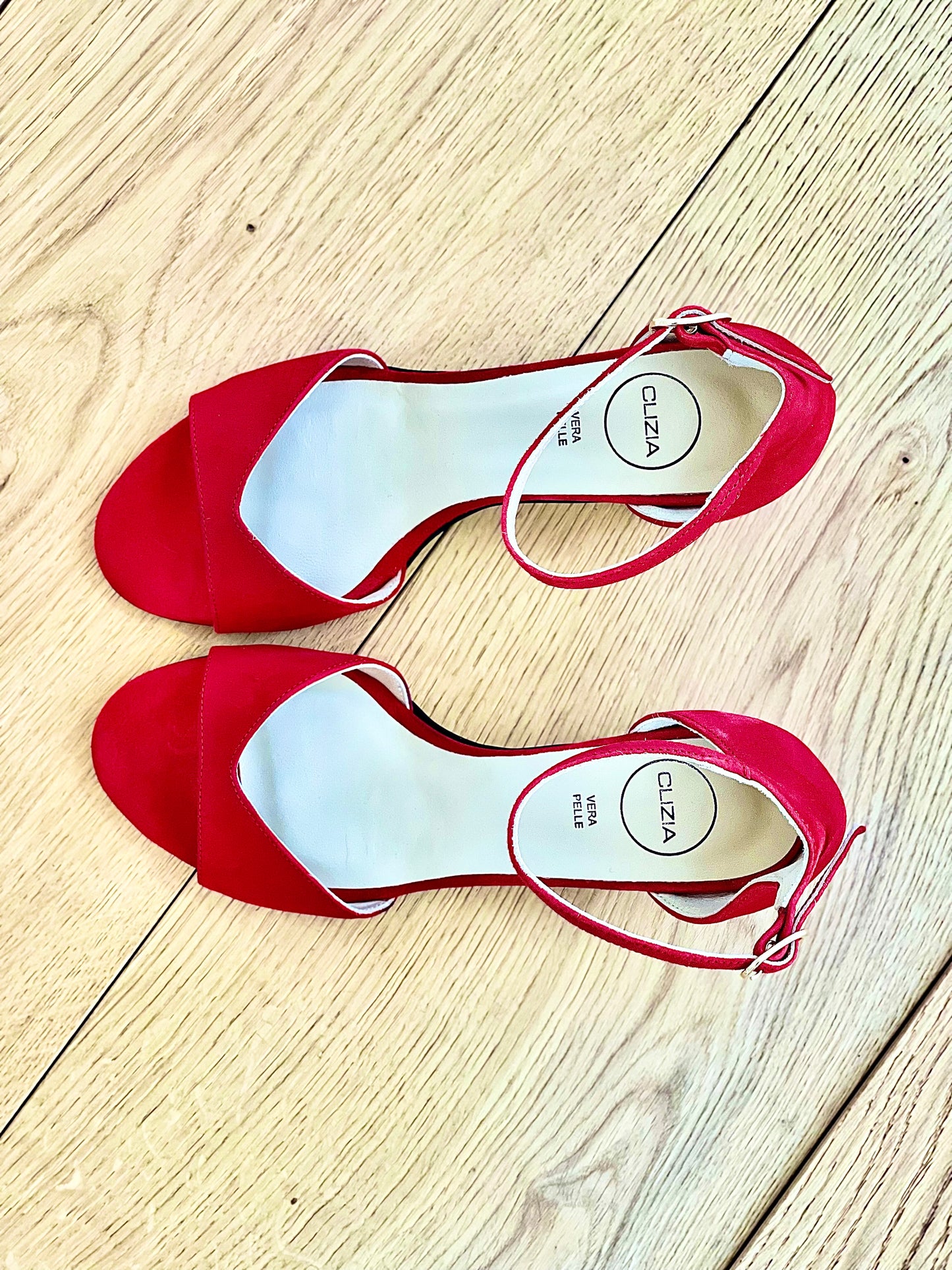SCARLETT RED SUEDE