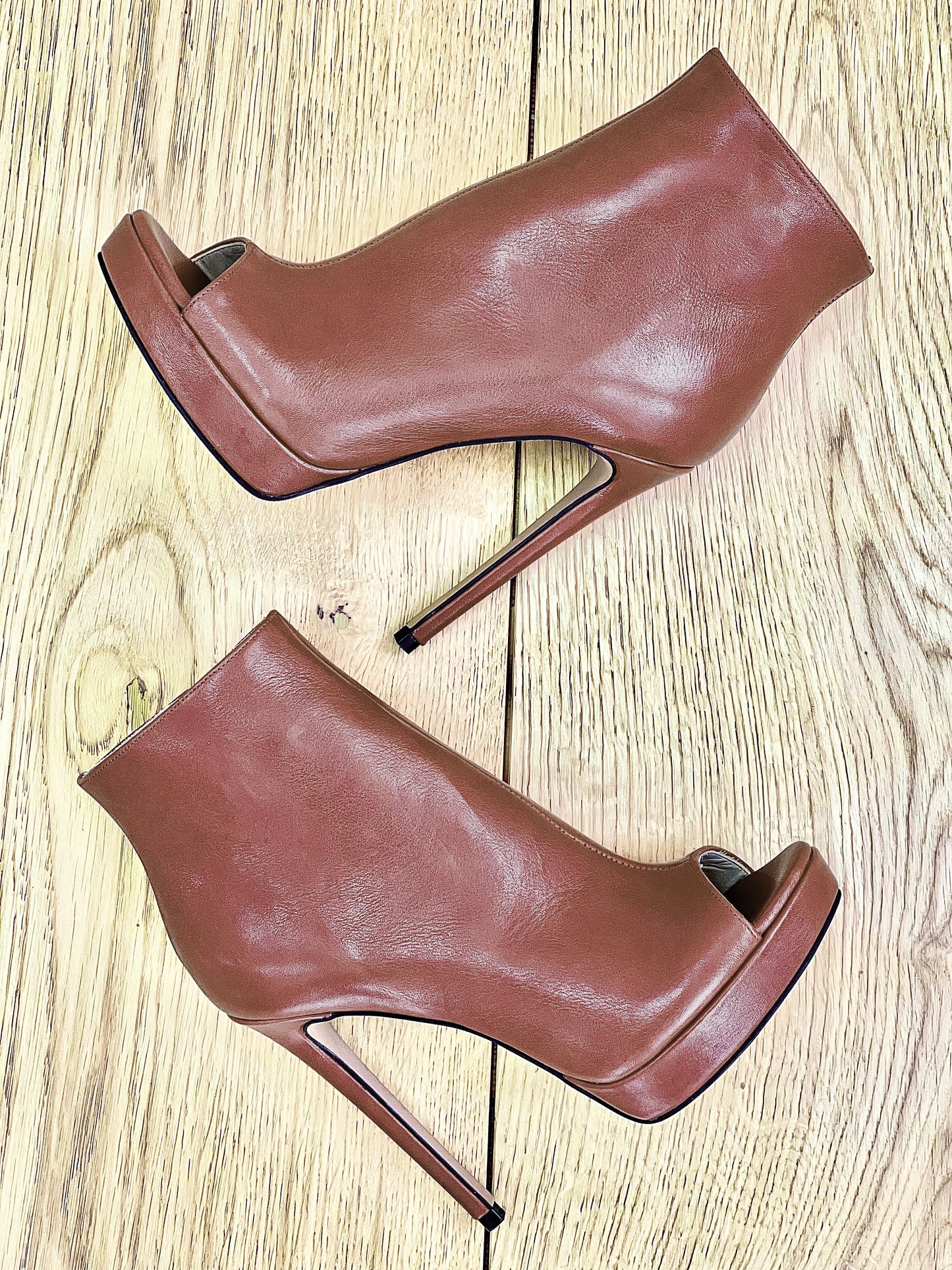 LONDON BROWN LEATHER