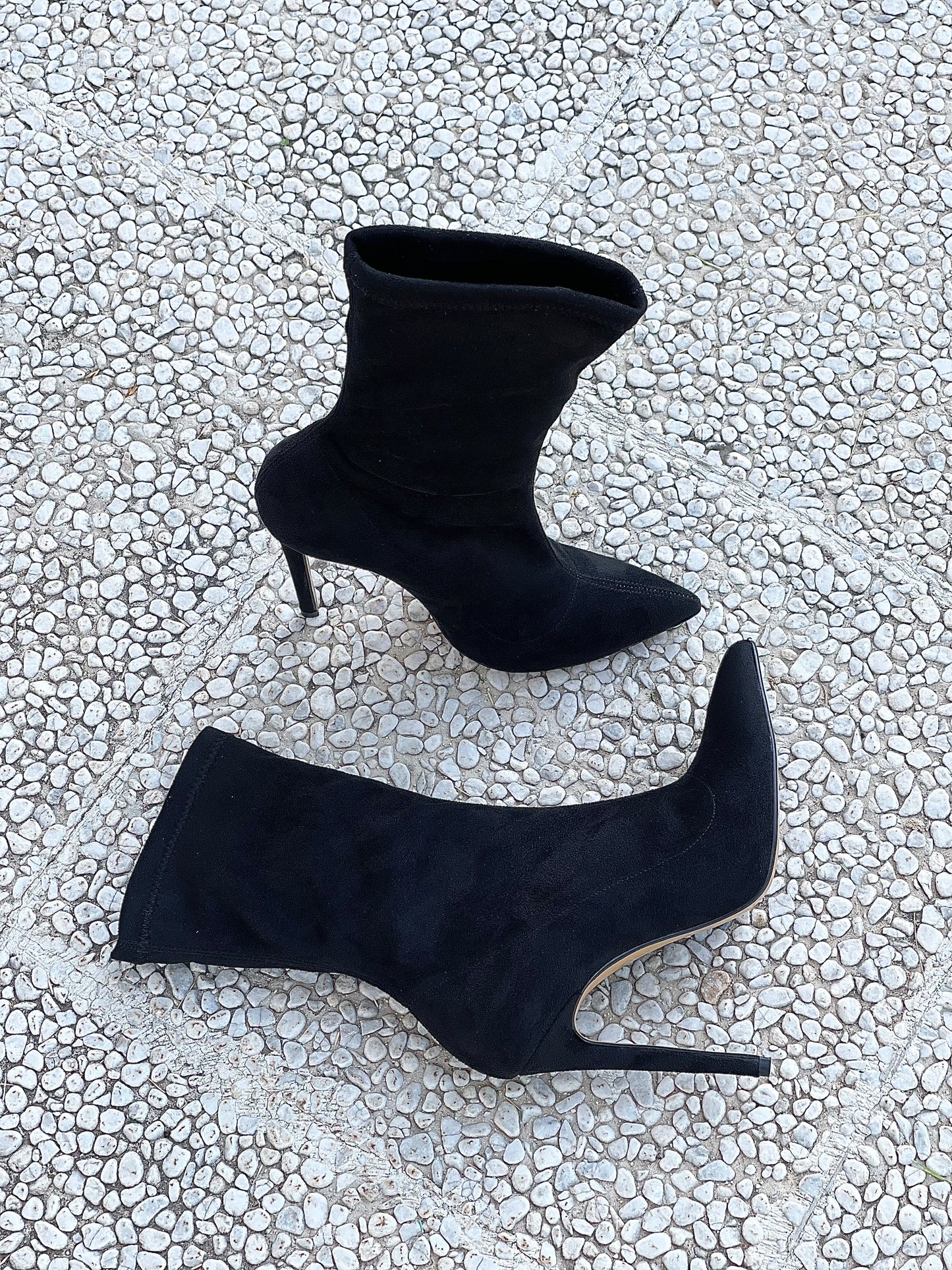 ELENOIRE SUEDE BLACK