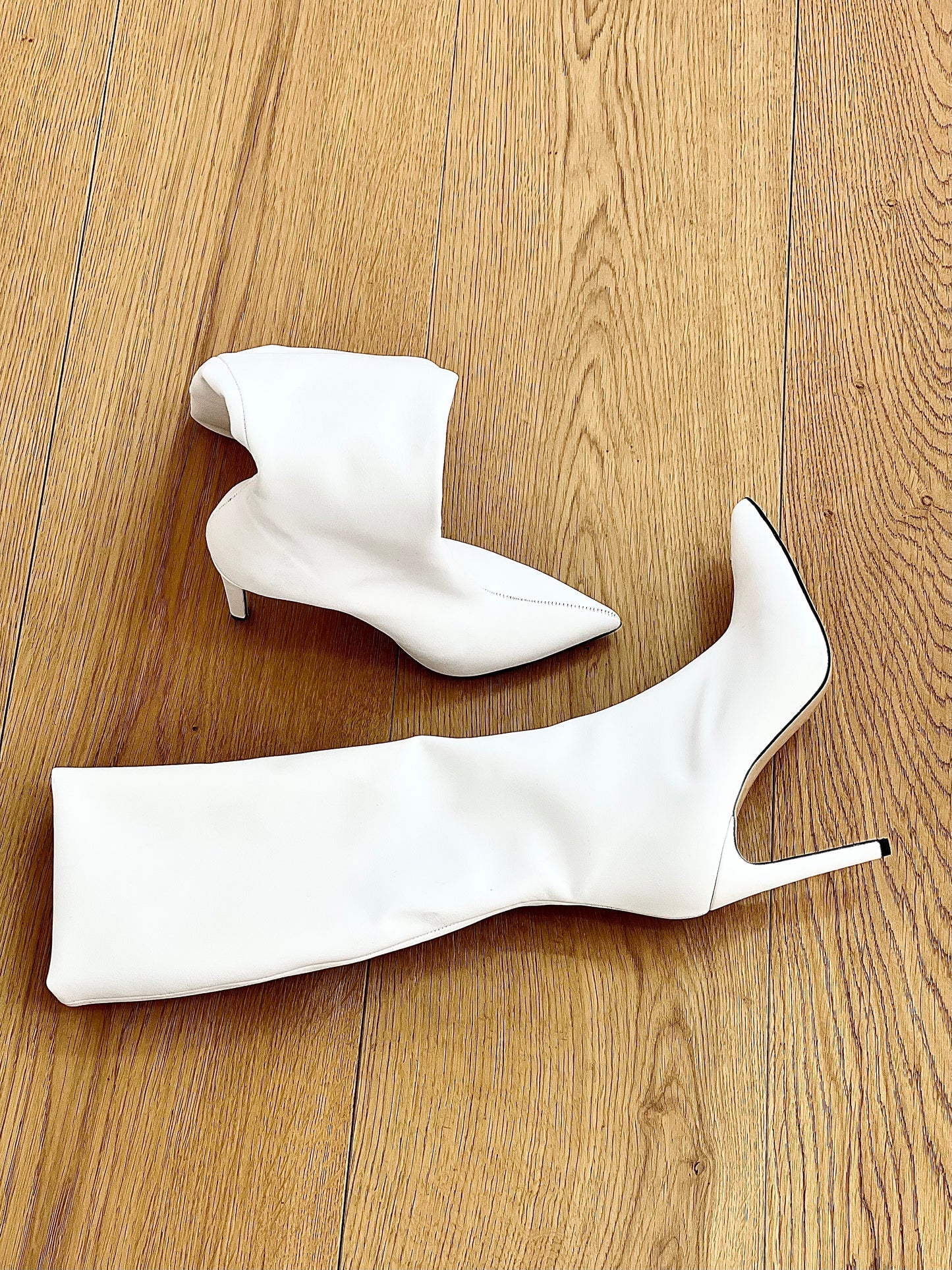 ESTER LEATHER WHITE