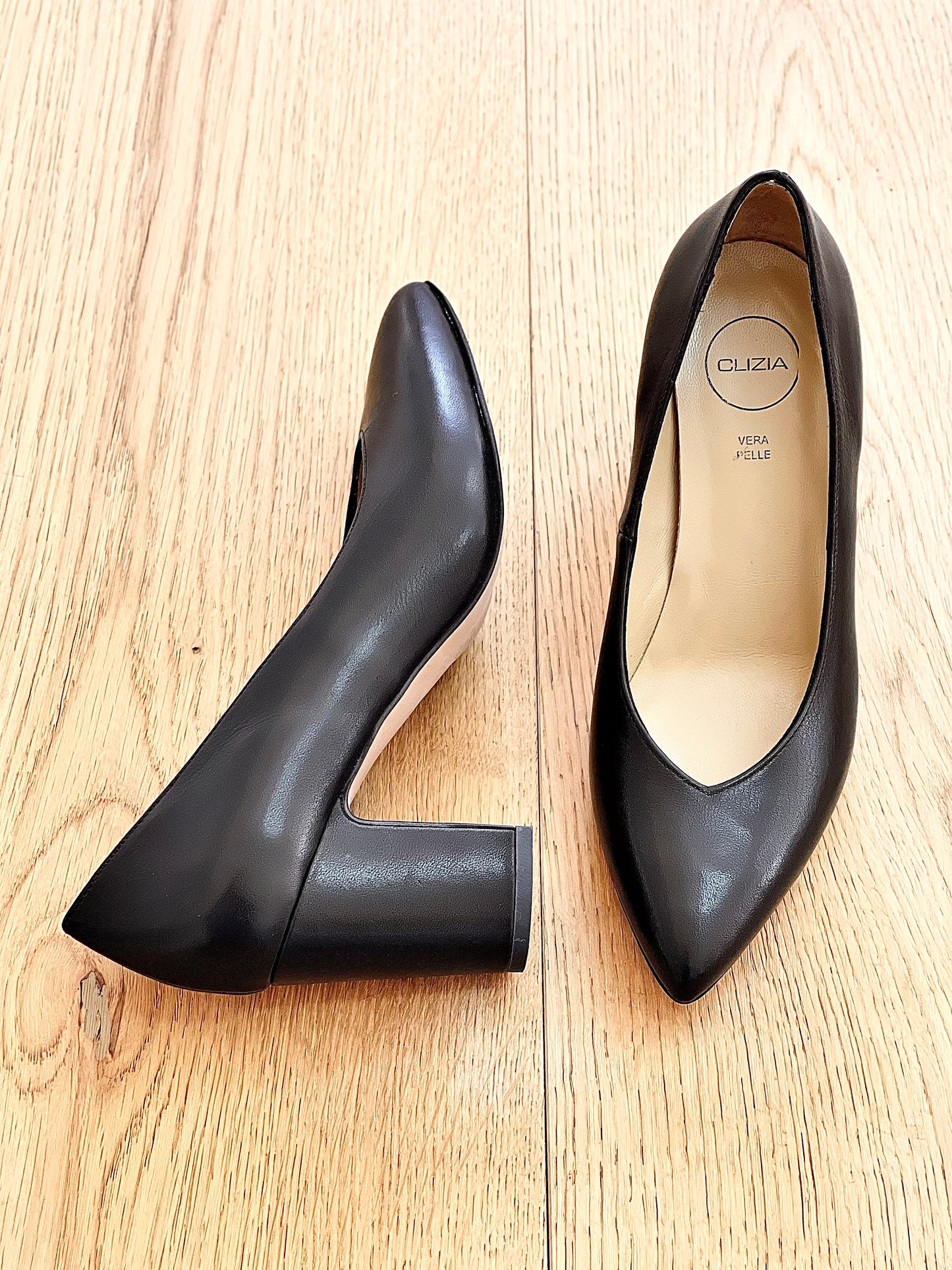 CONSUELO LEATHER BLACK