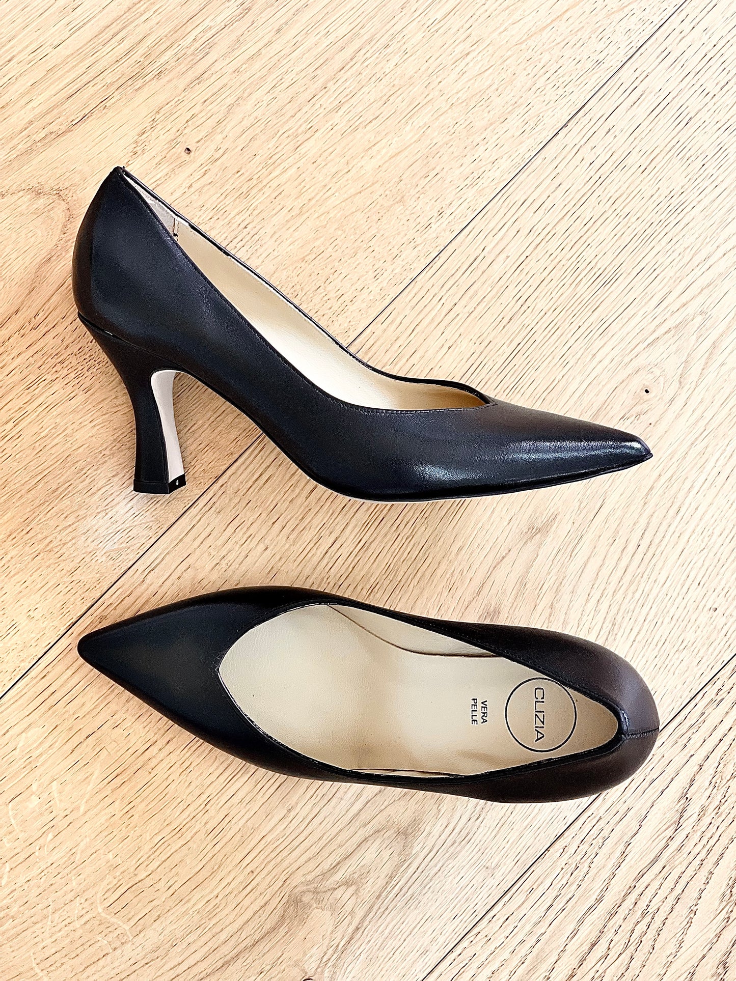 AMALIA LEATHER BLACK