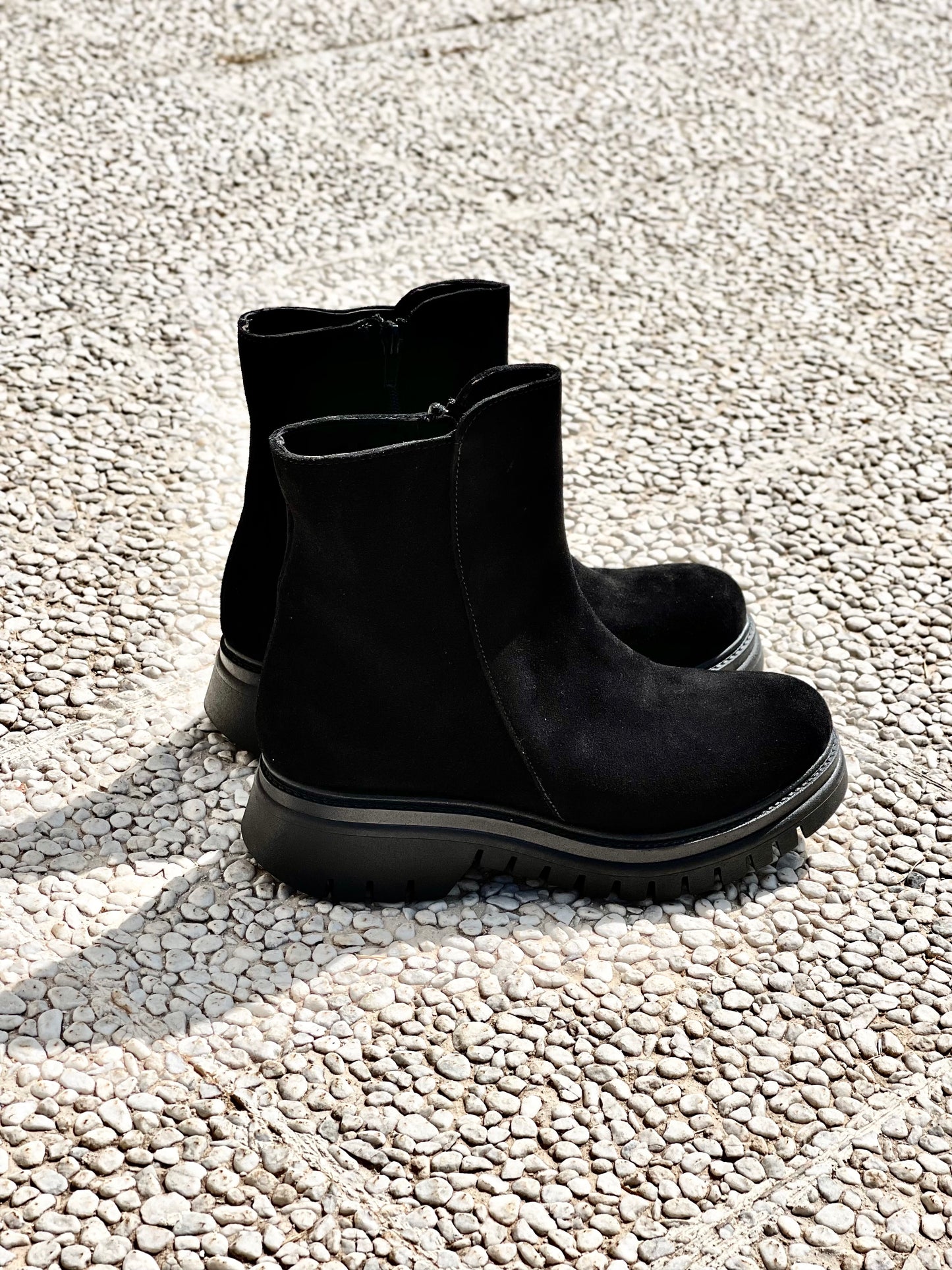 JIL BLACK SUEDE