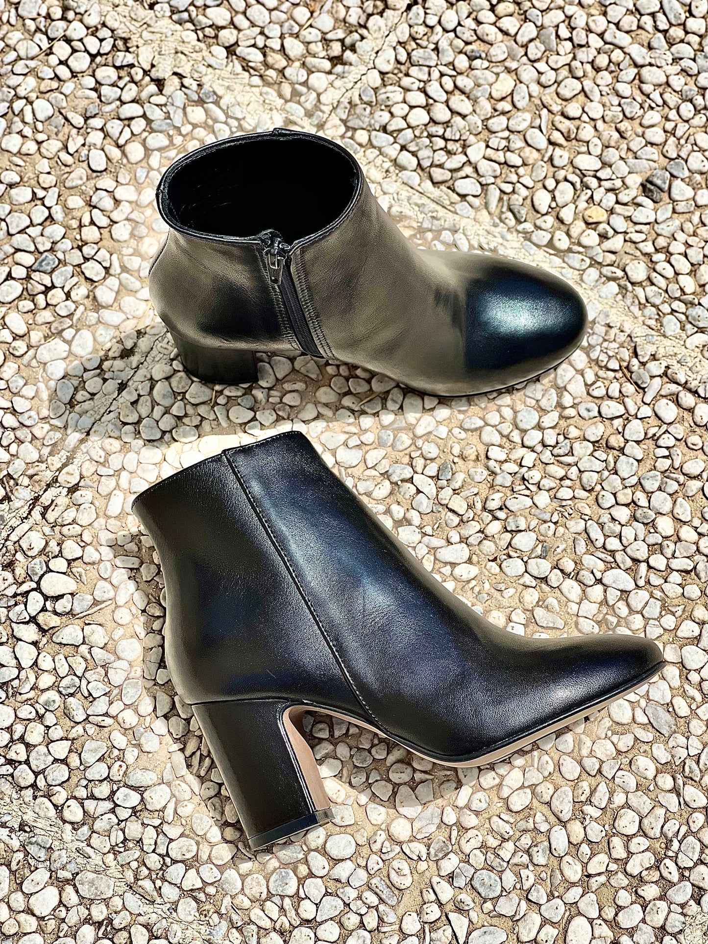 ROMA BLACK