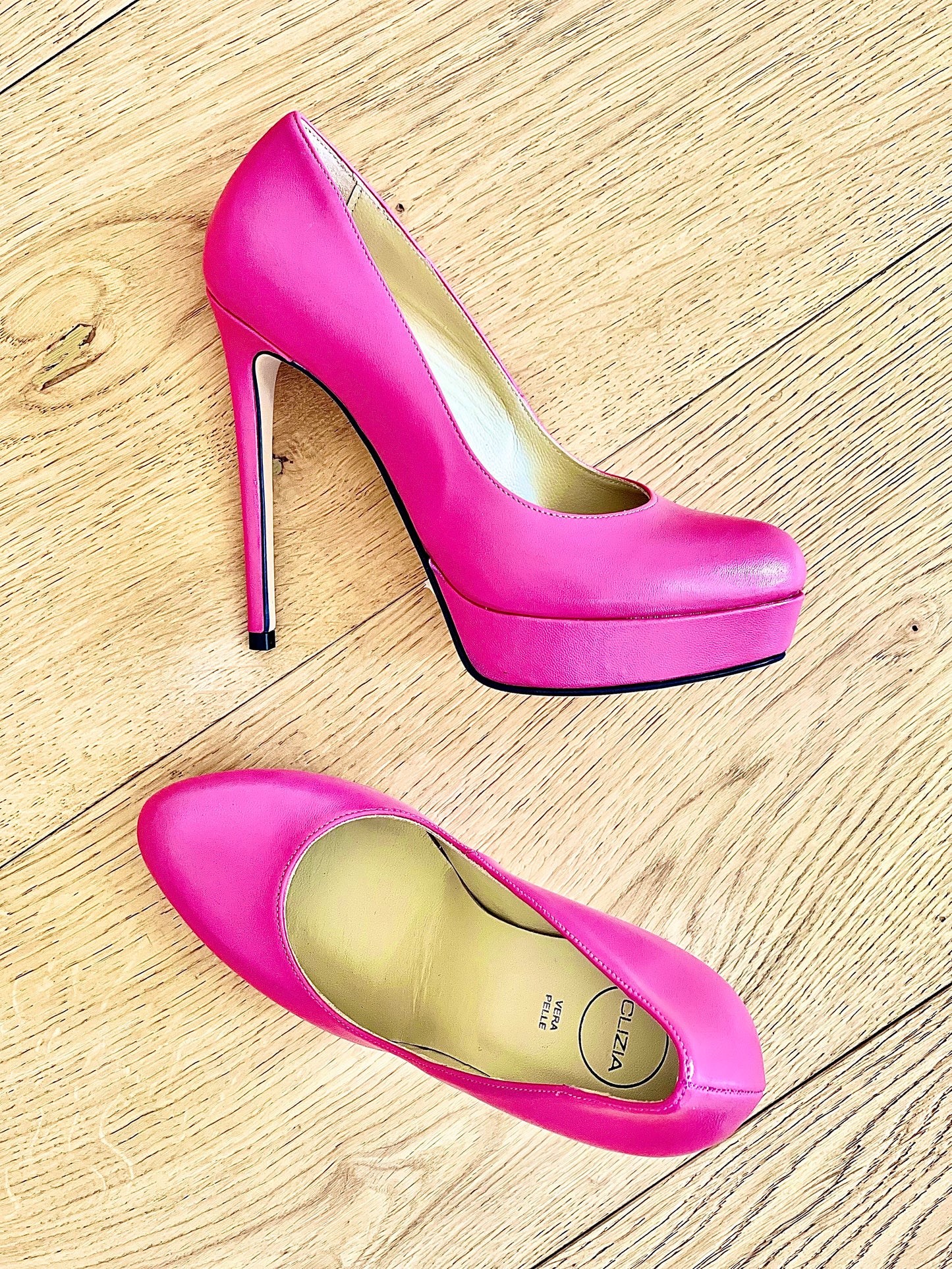 EVEN FUCHSIA LEATHER