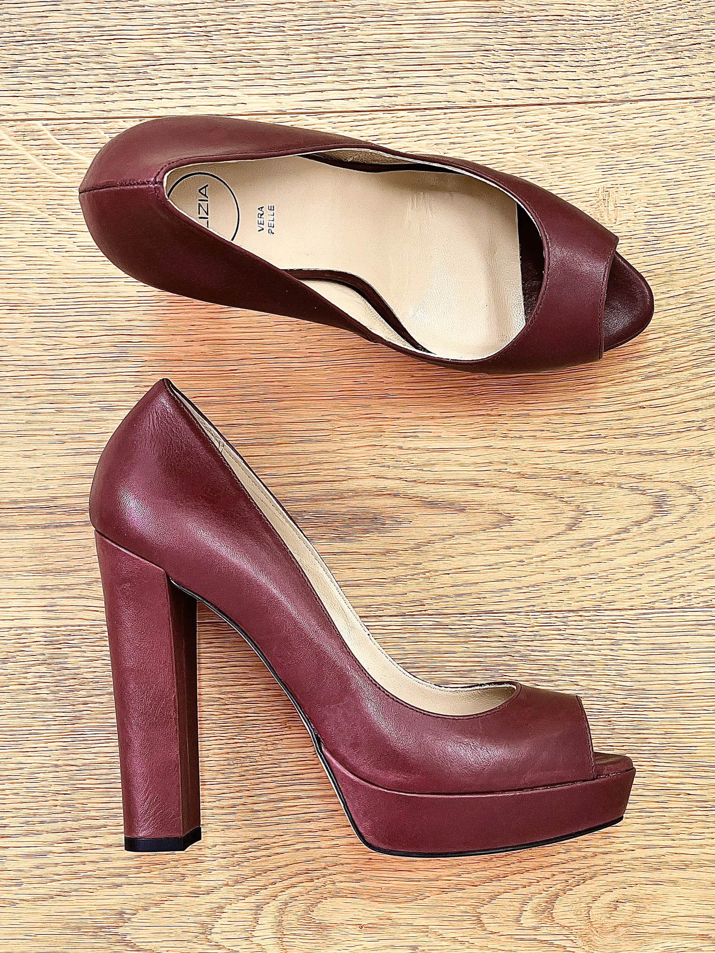 BETA BROWN LEATHER