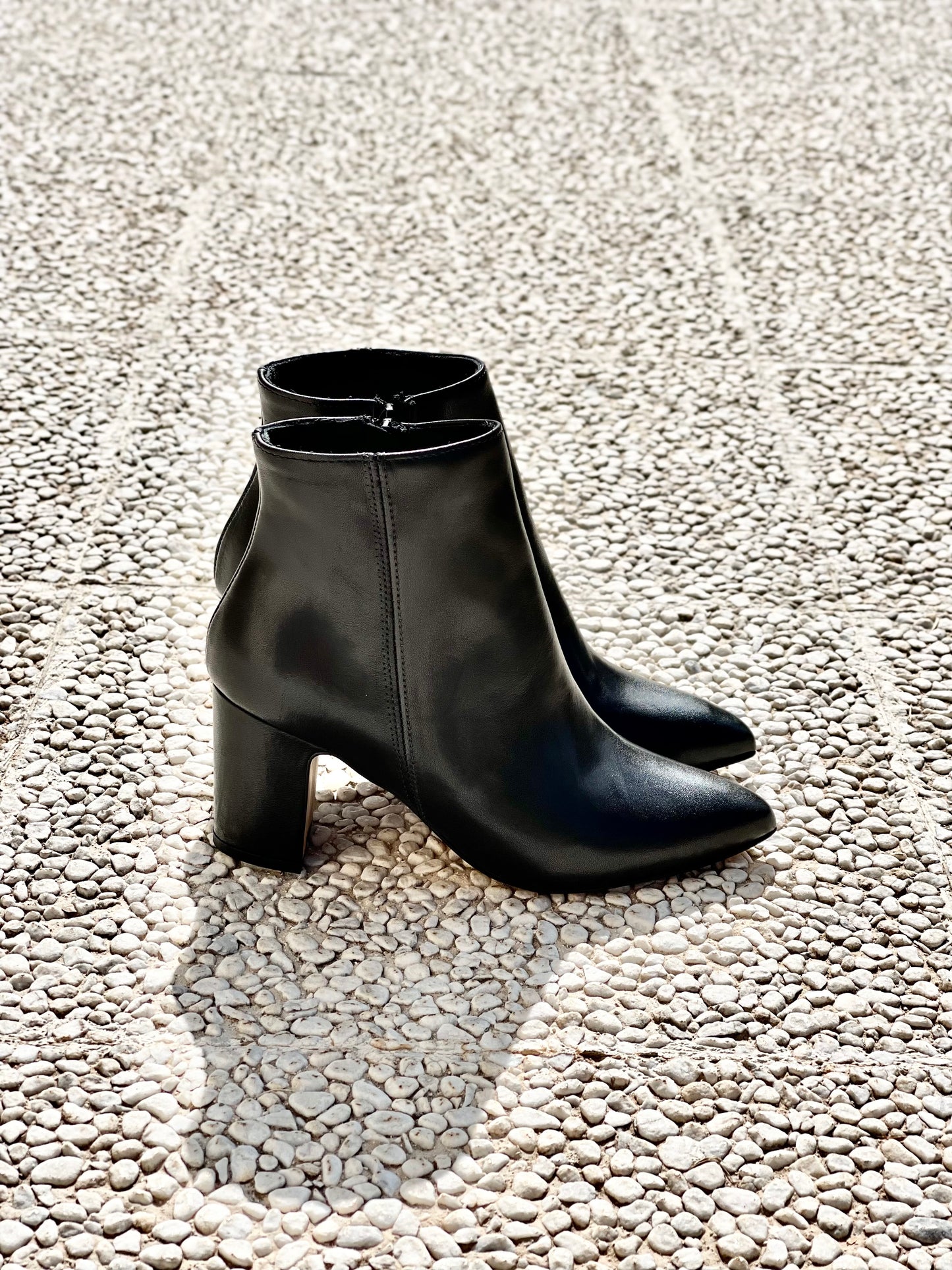 GEMINI BLACK
